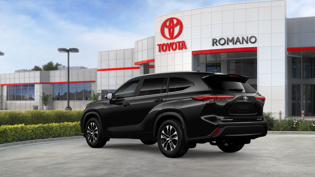 2026 Toyota Highlander XLE