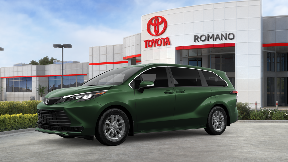 2026 Toyota Sienna LE