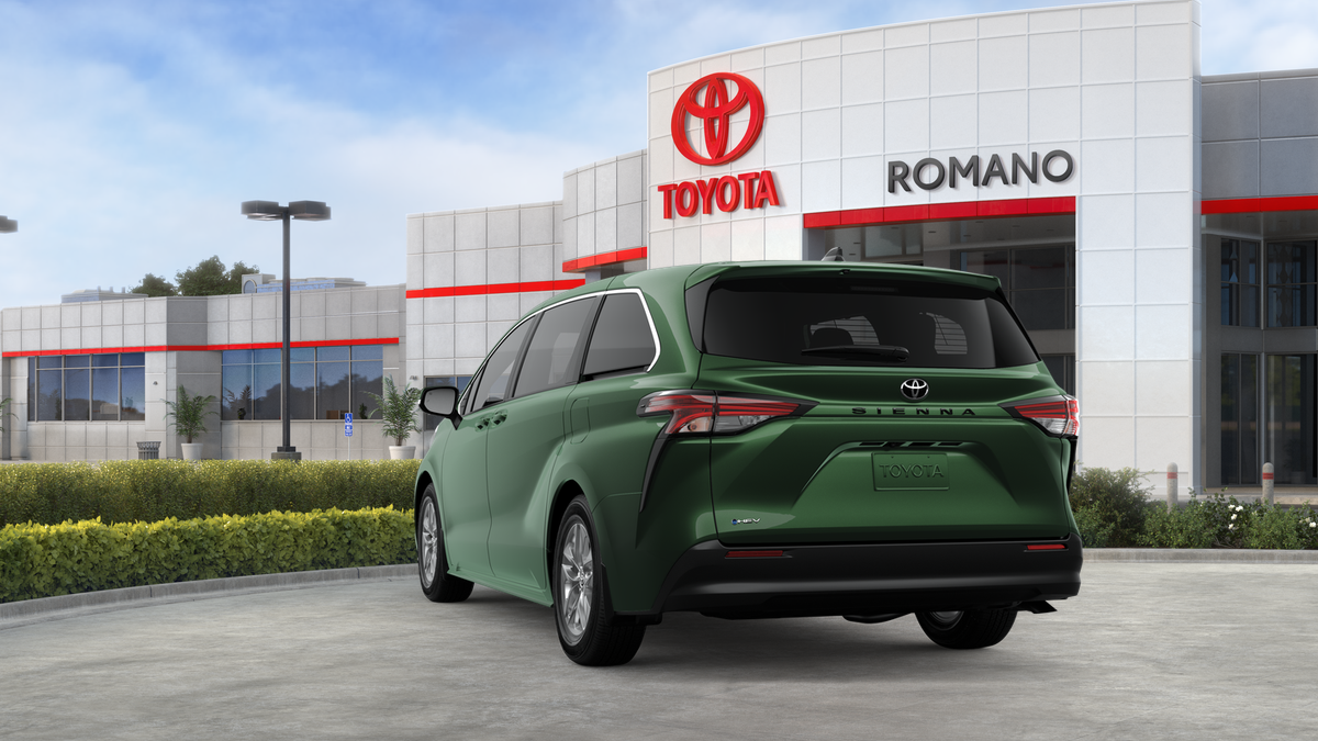 2026 Toyota Sienna LE