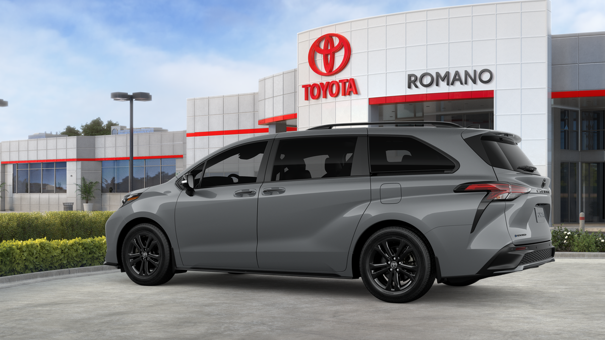 2026 Toyota Sienna XSE