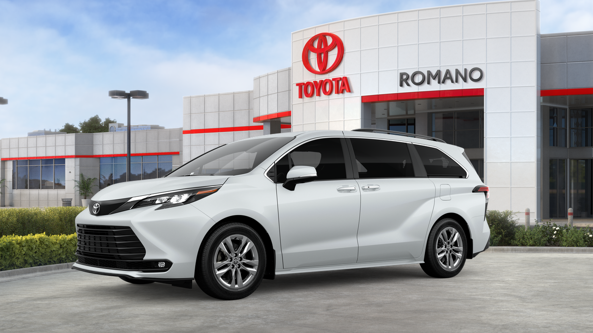 2026 Toyota Sienna XLE