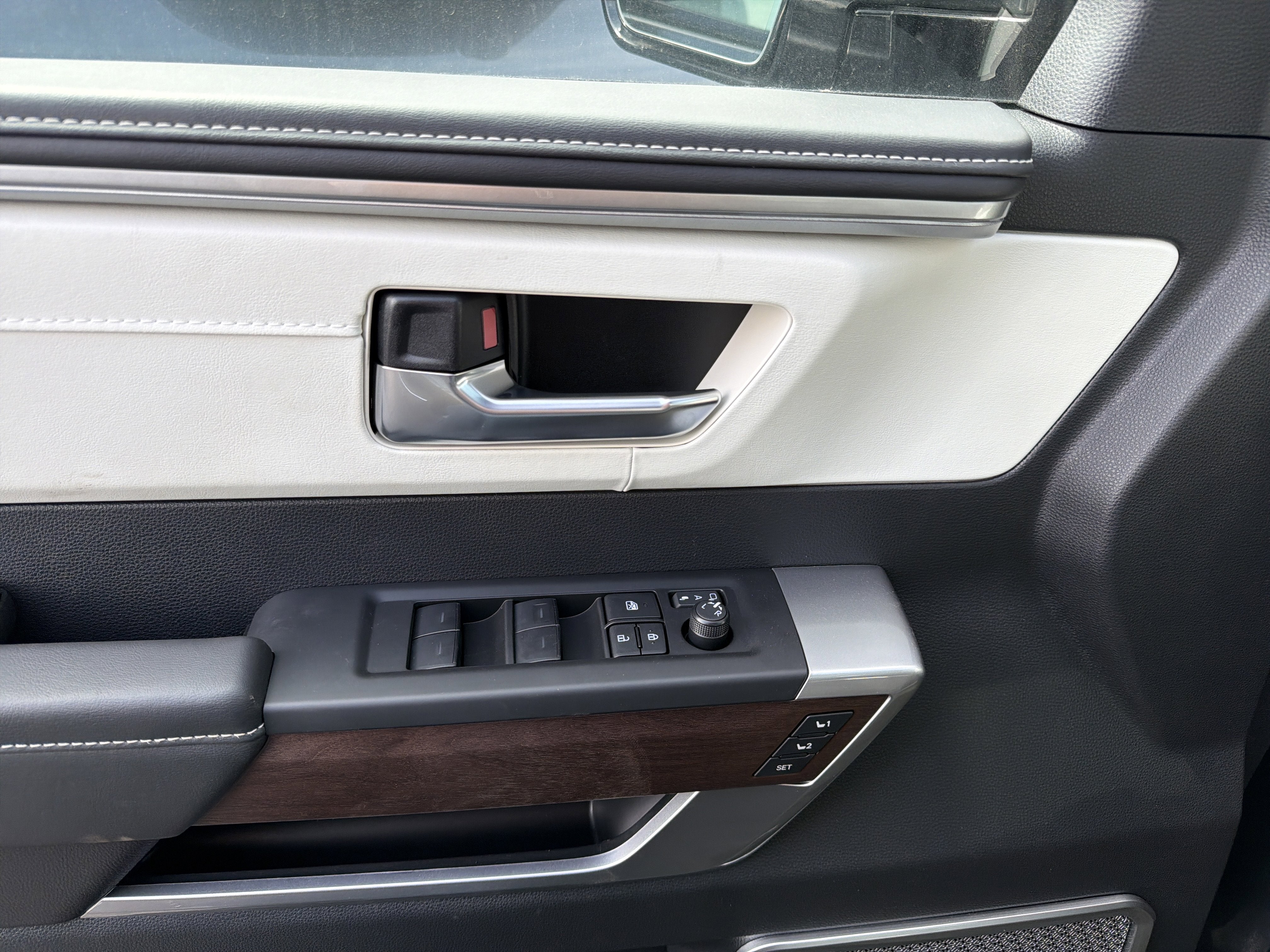 2025 Toyota Tundra i-FORCE MAX Tundra Capstone