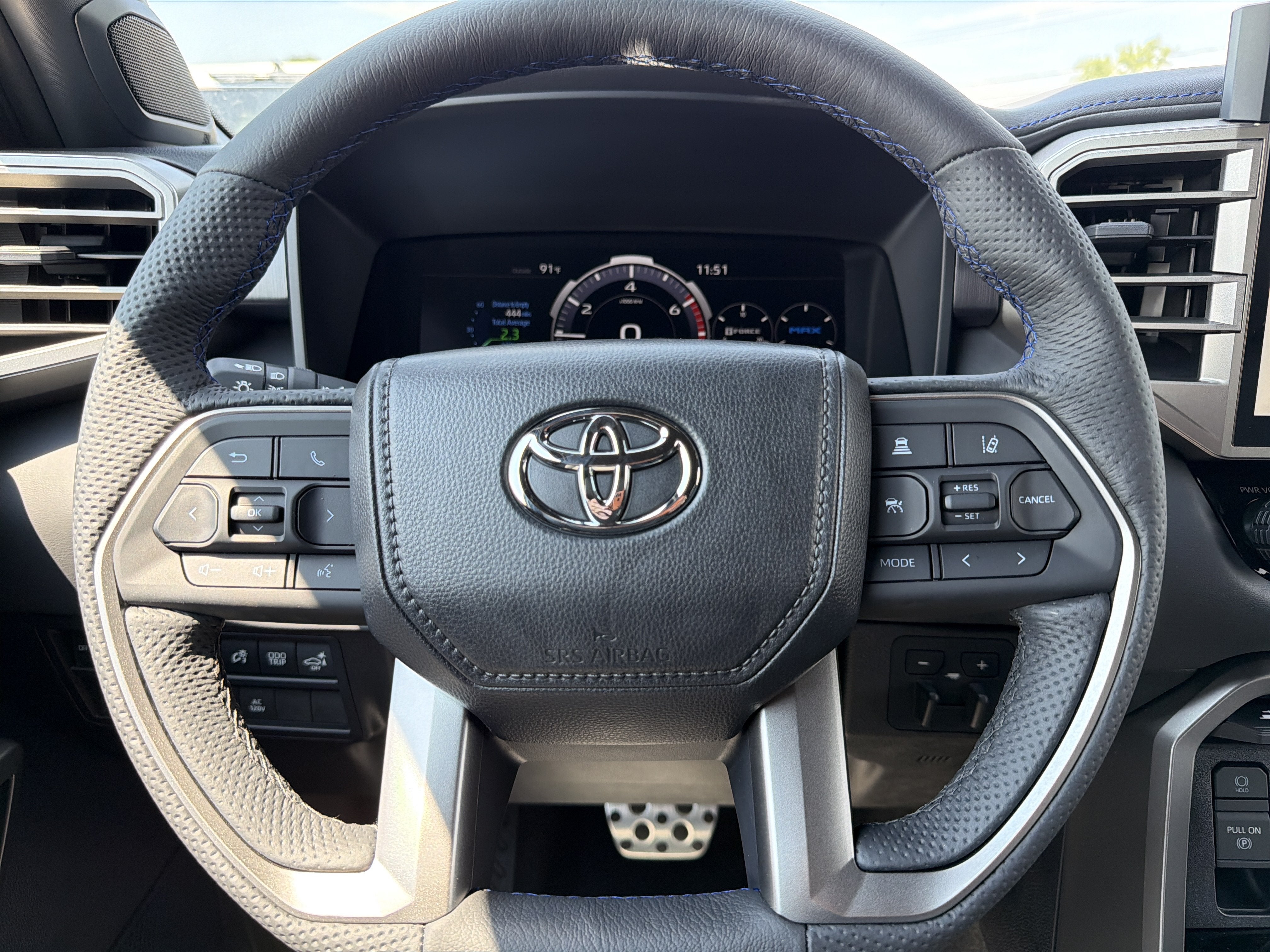 2026 Toyota Tundra i-FORCE MAX Tundra Platinum