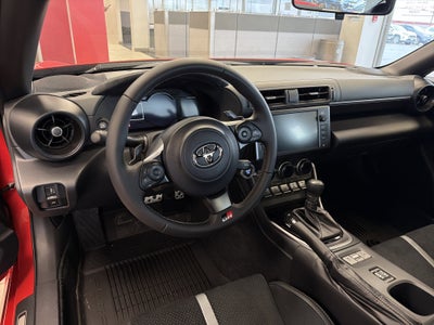 2025 Toyota GR86 Premium AT