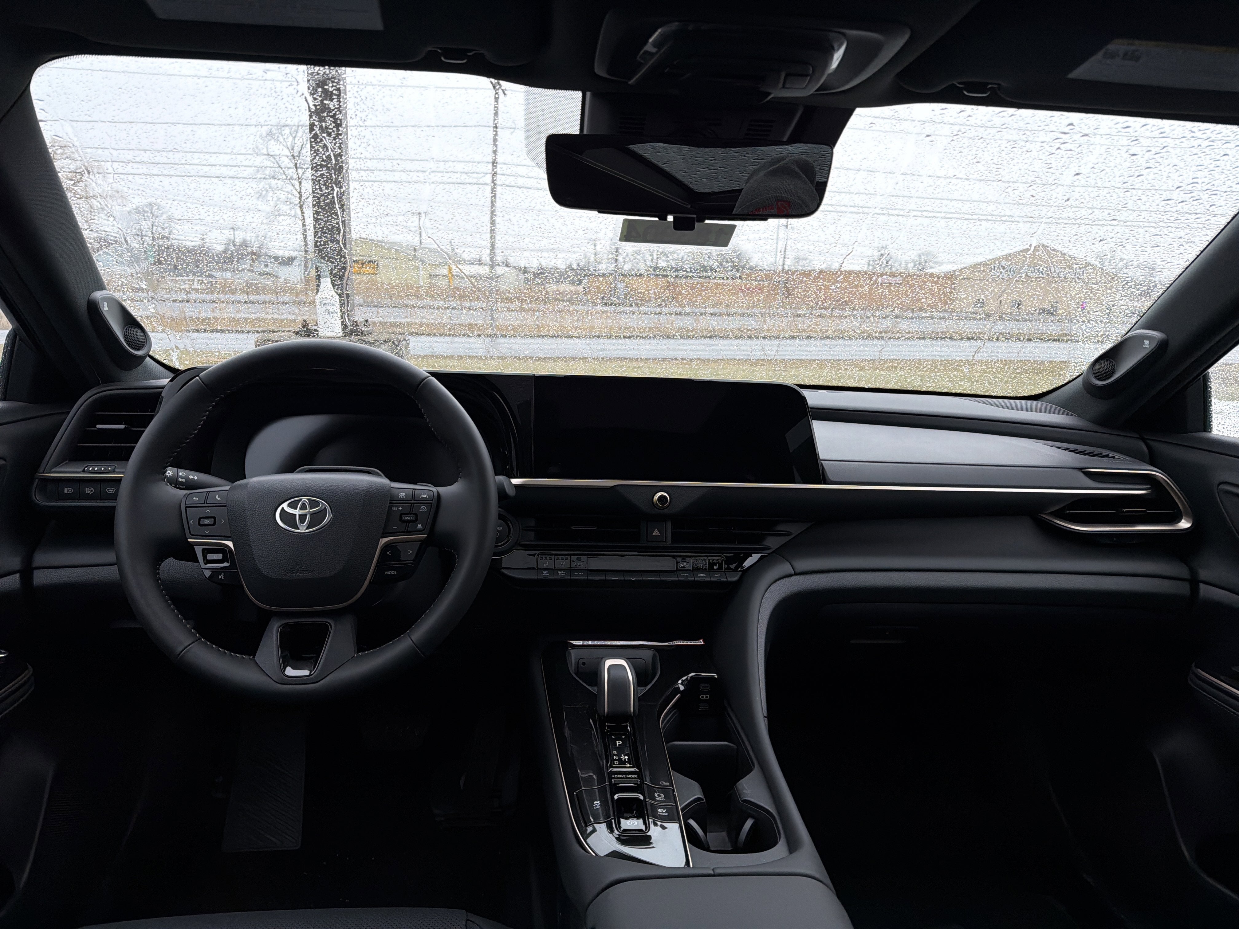 2025 Toyota Toyota Crown Signia Limited