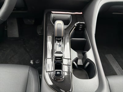 2025 Toyota Toyota Crown Signia Limited