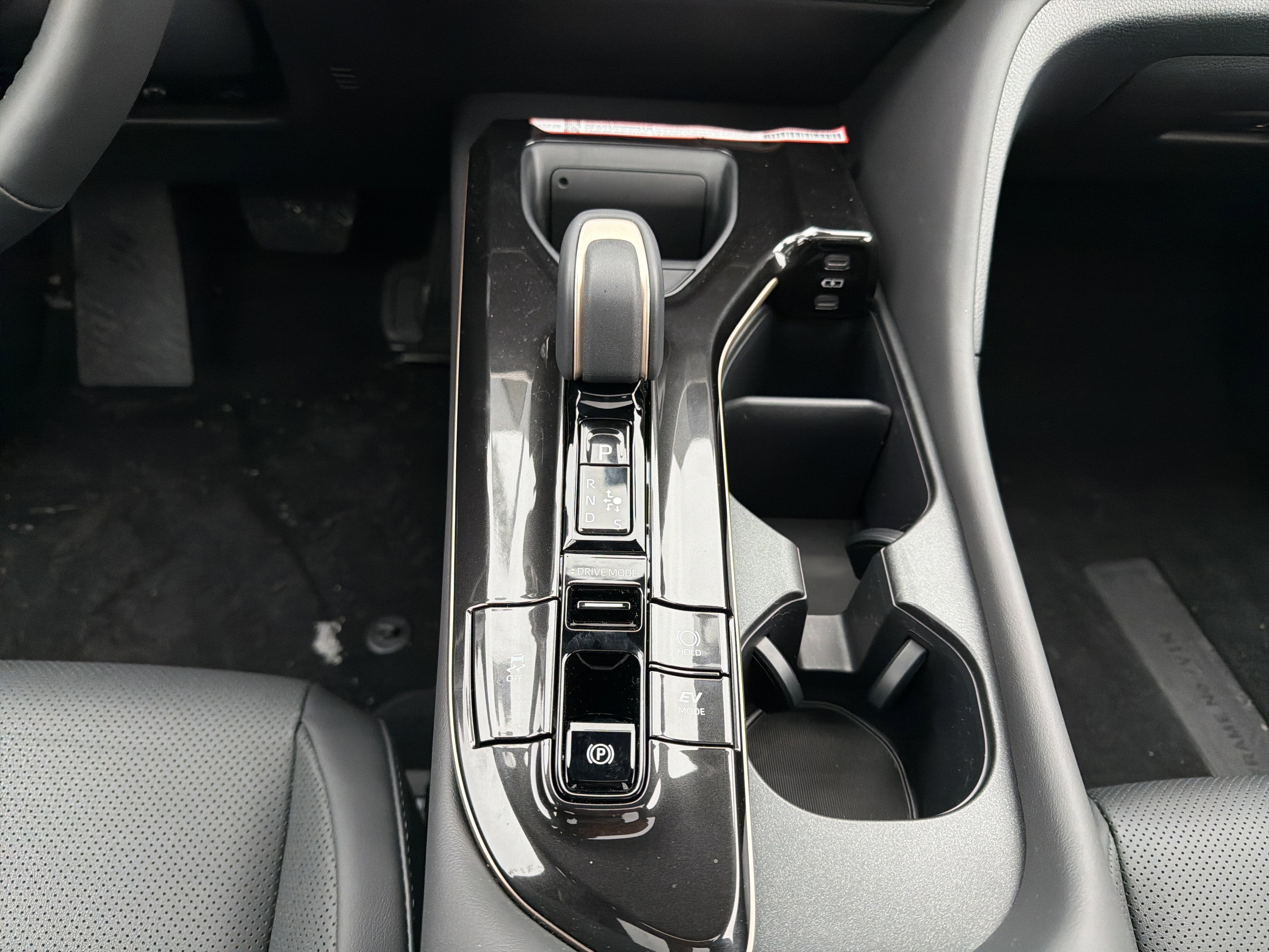 2025 Toyota Toyota Crown Signia Limited