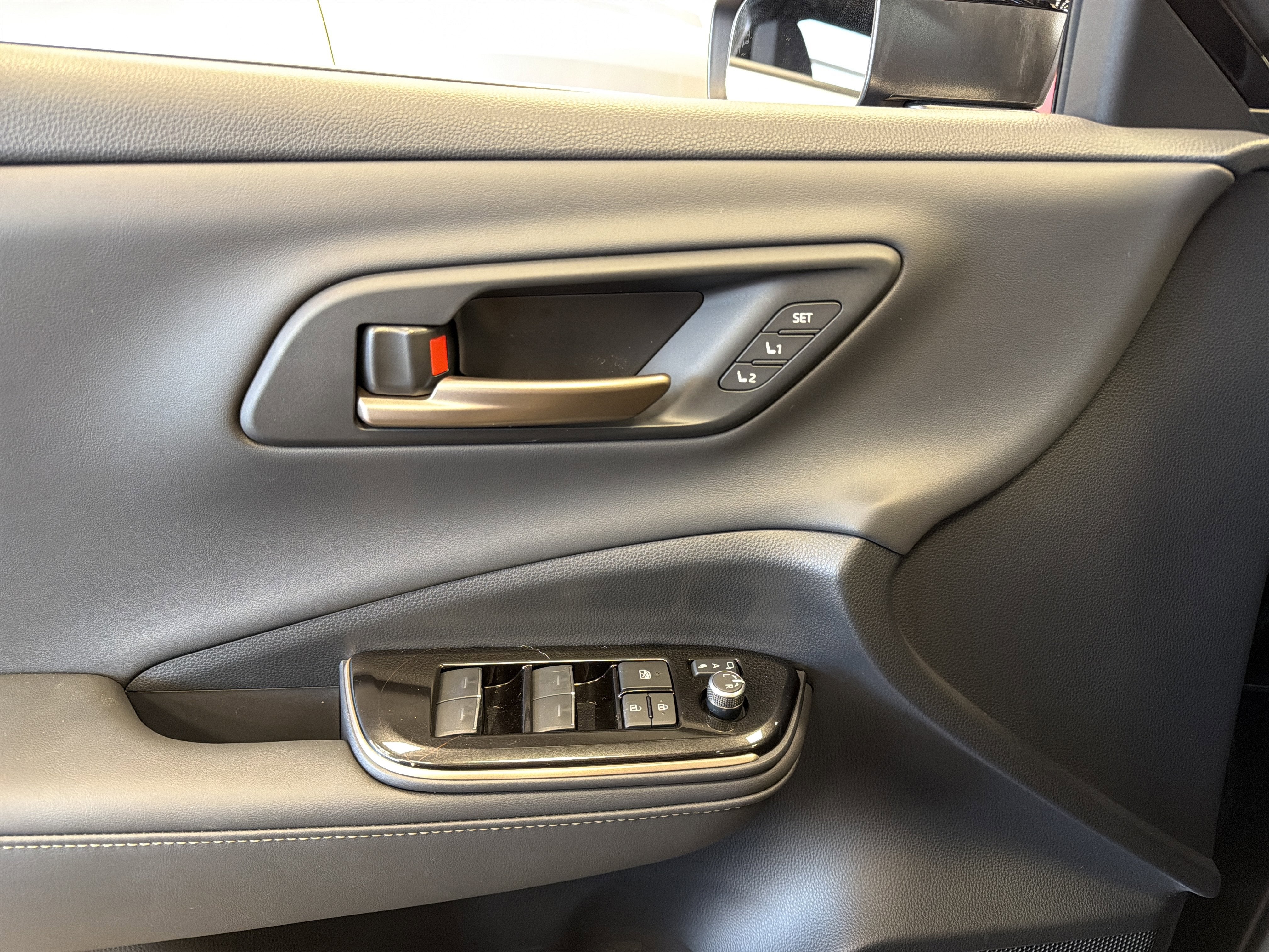 2025 Toyota Toyota Crown Signia XLE