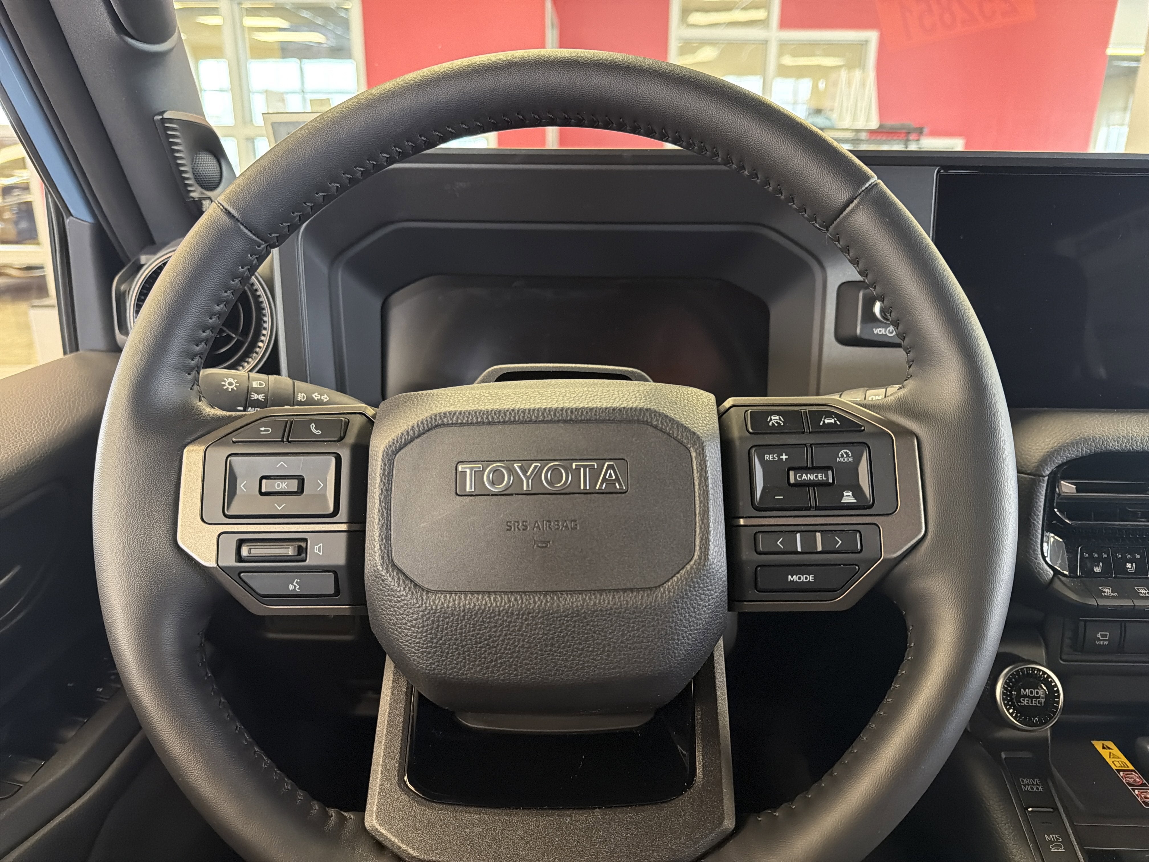 2025 Toyota Land Cruiser 4WD (Natl)