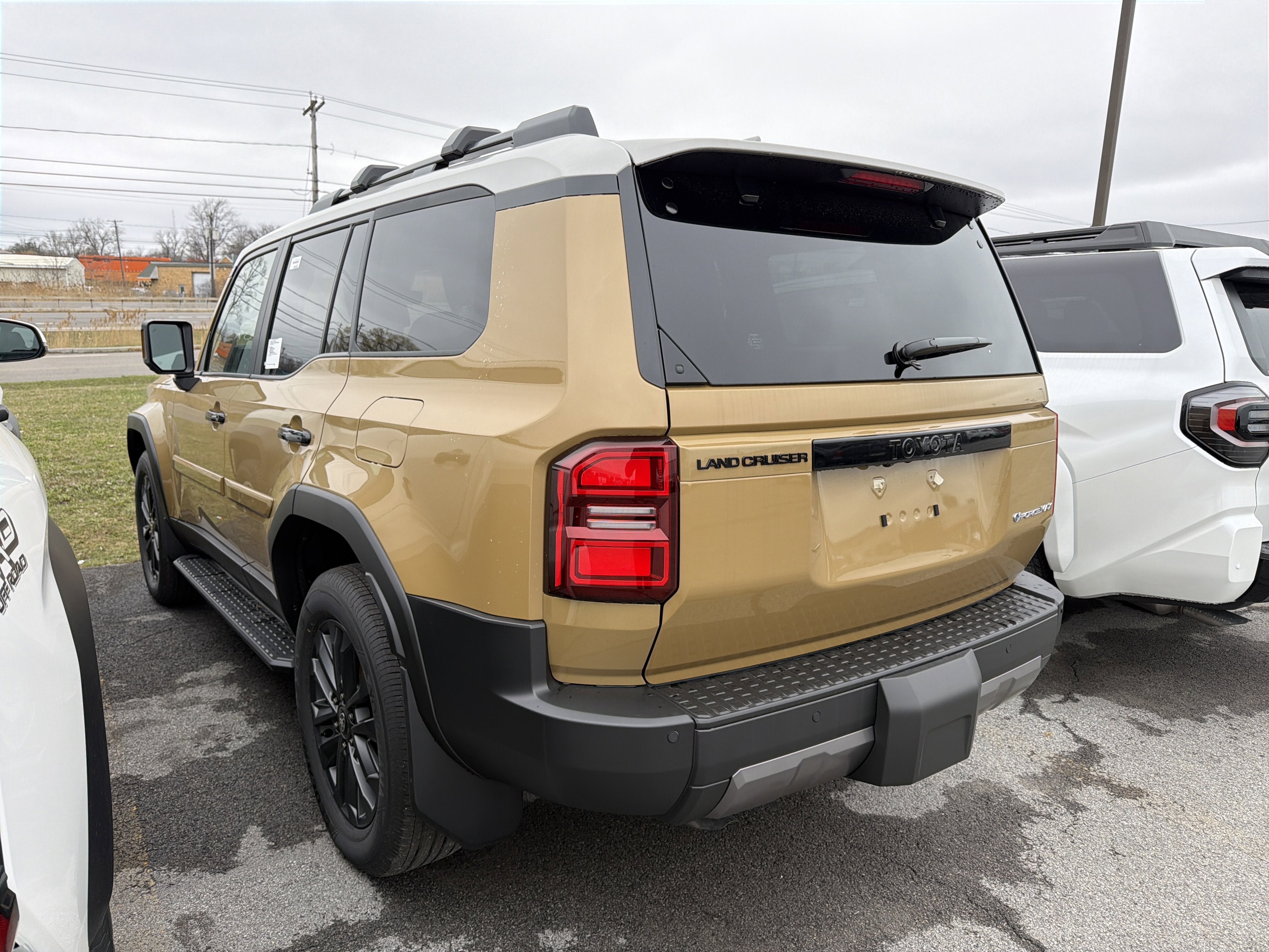 2026 Toyota Land Cruiser 4WD (Natl)