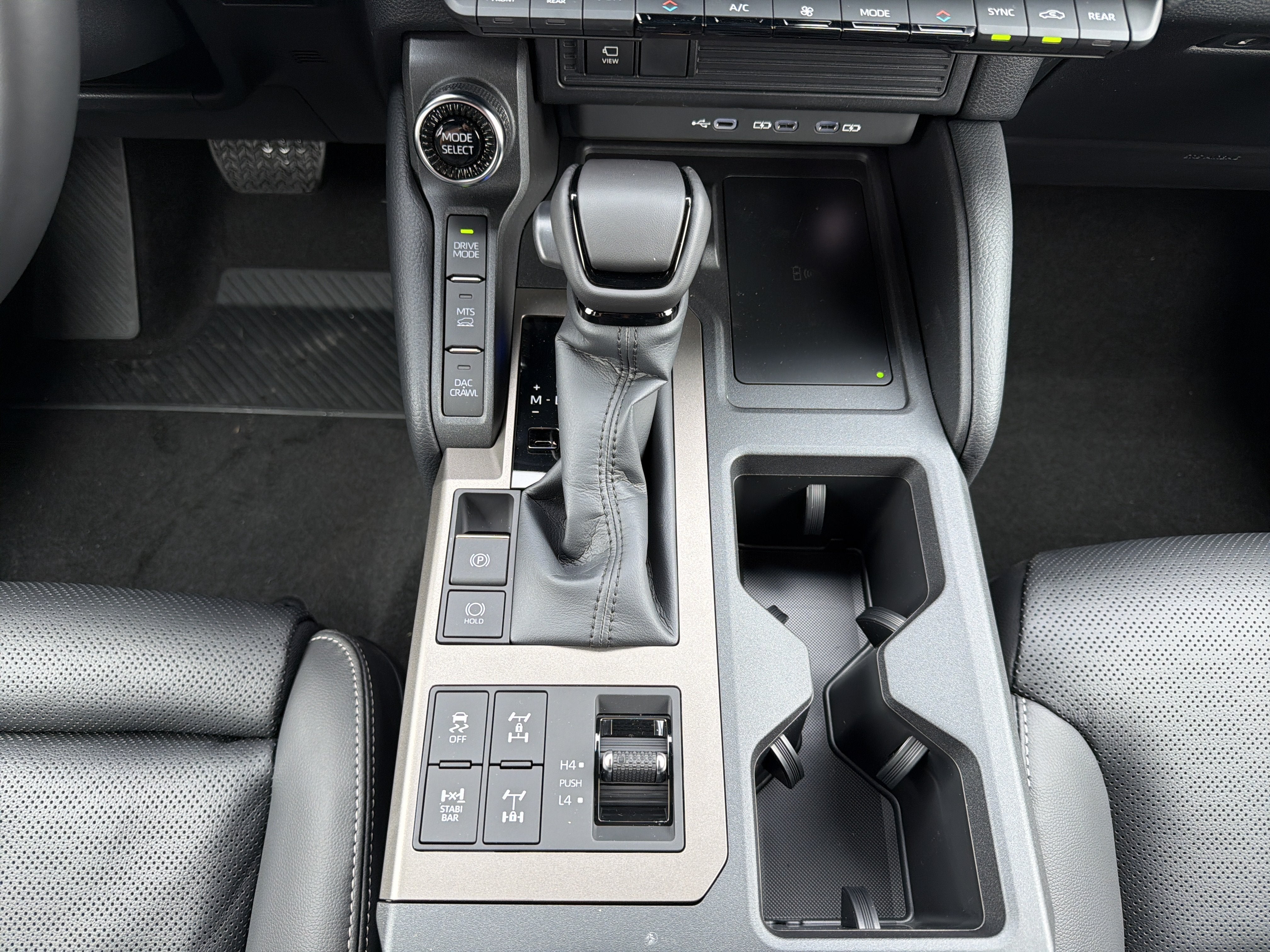 2027 Toyota Land Cruiser 4WD (Natl)
