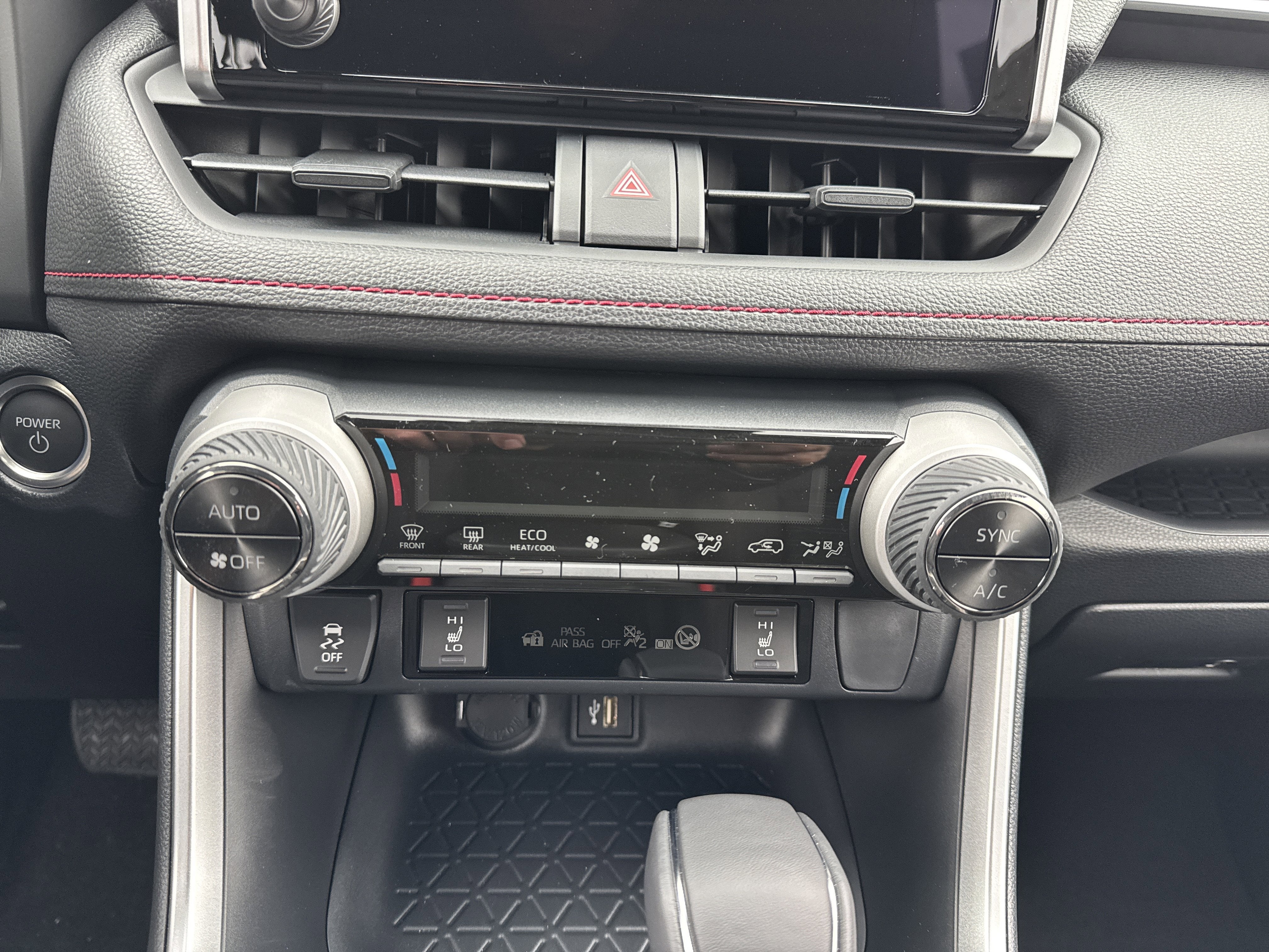 2025 Toyota RAV4 Plug-in Hybrid SE