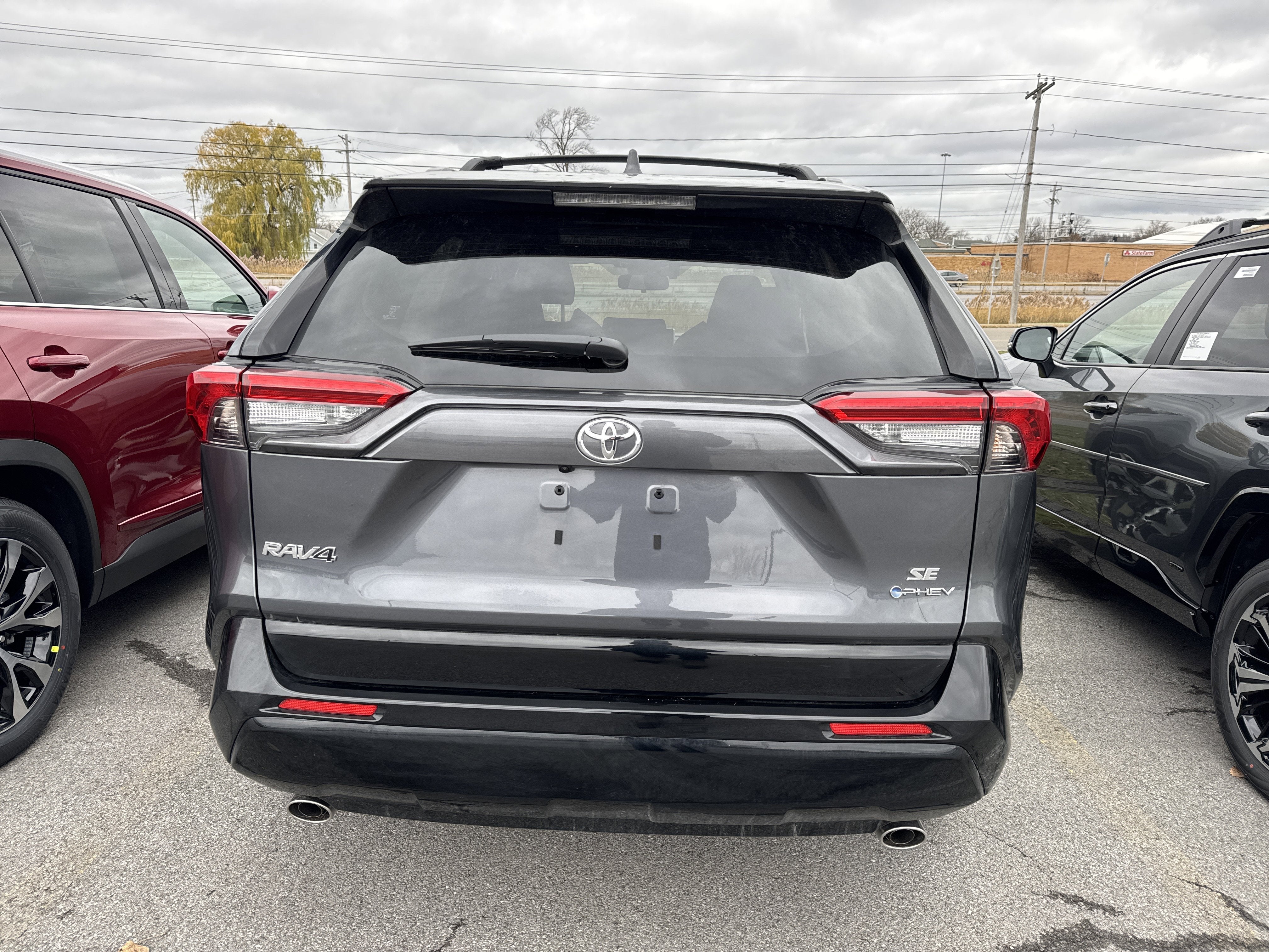 2025 Toyota RAV4 Plug-in Hybrid SE