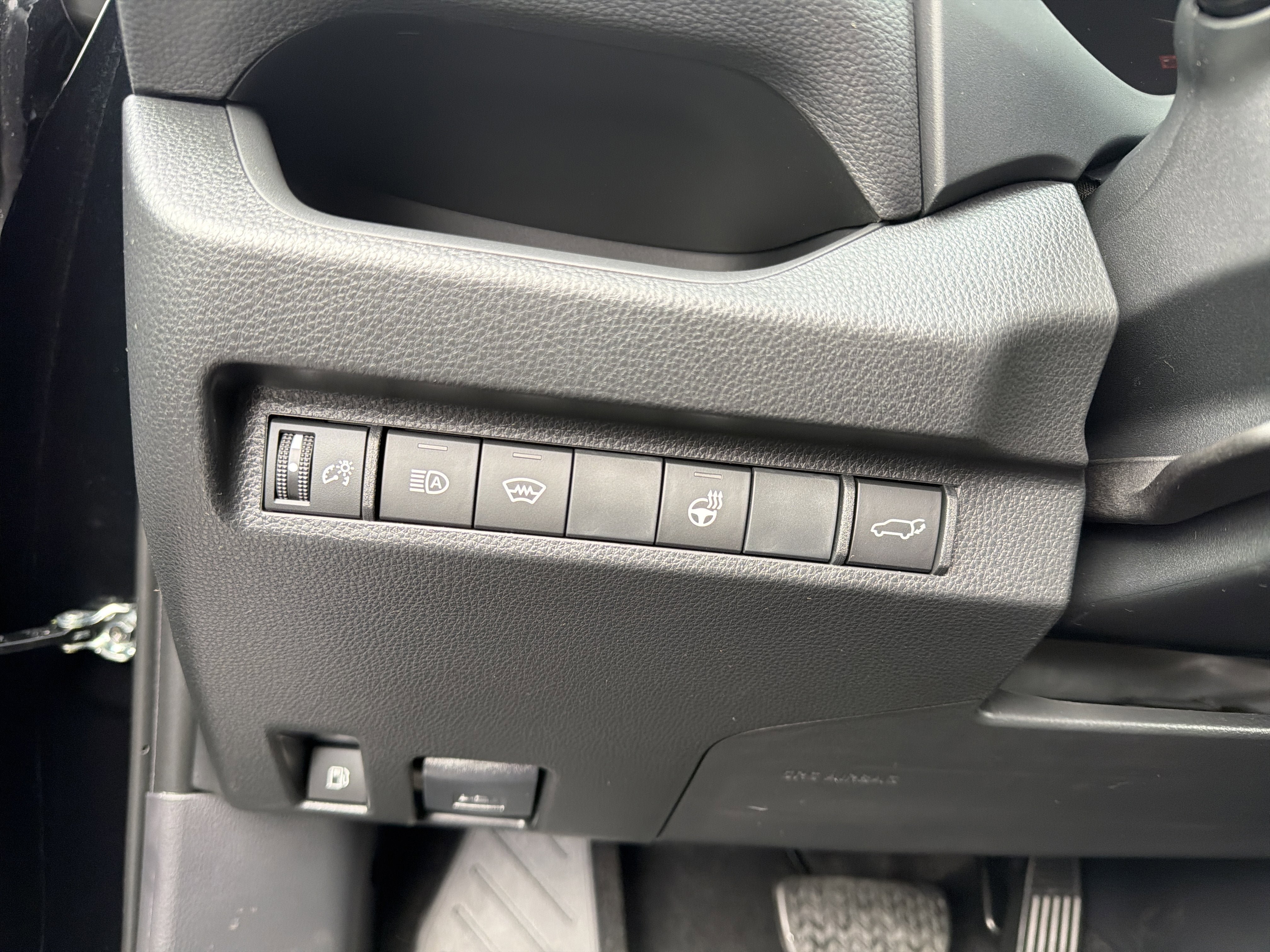 2025 Toyota RAV4 Plug-in Hybrid SE