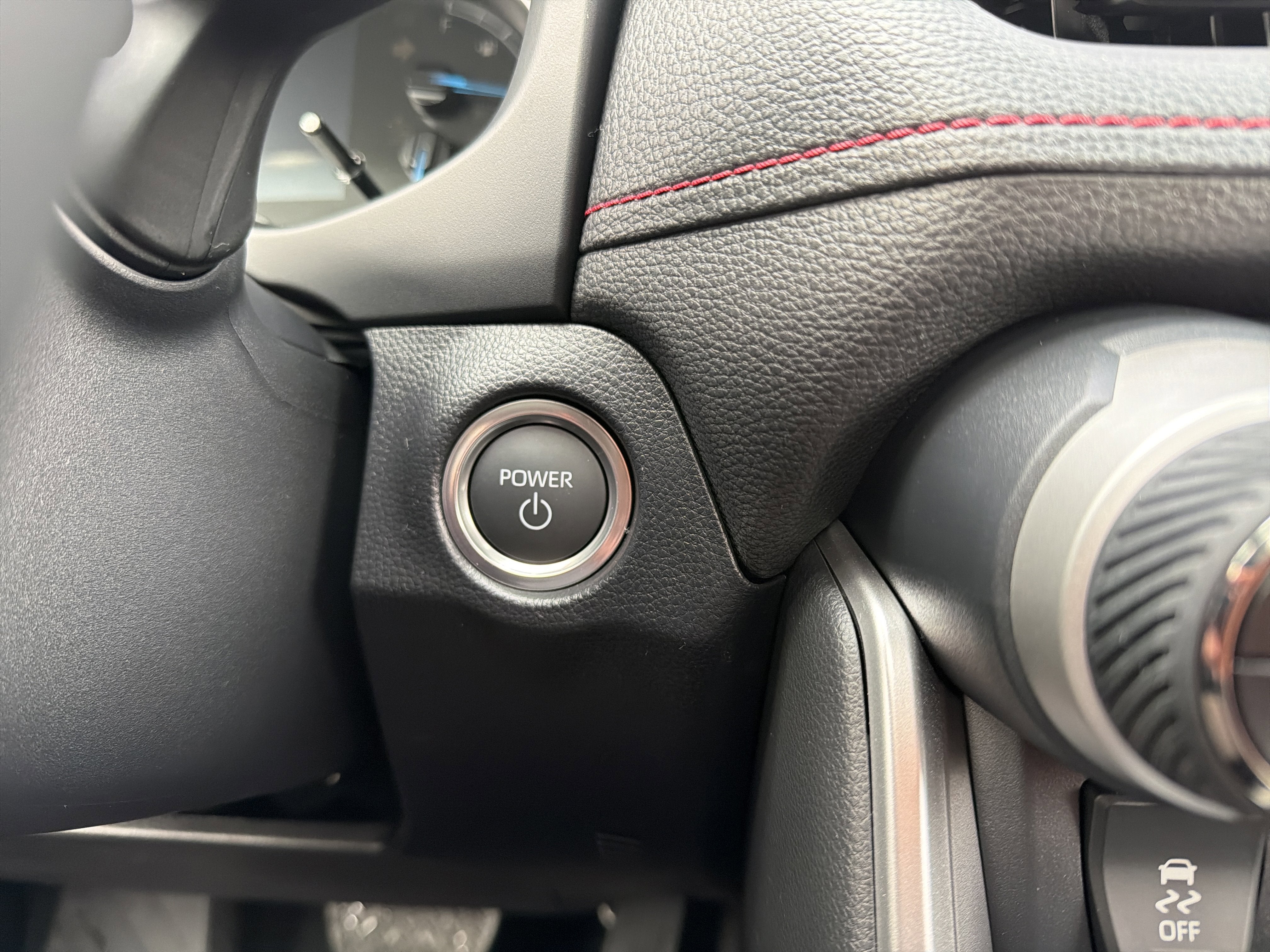 2025 Toyota RAV4 Plug-in Hybrid SE