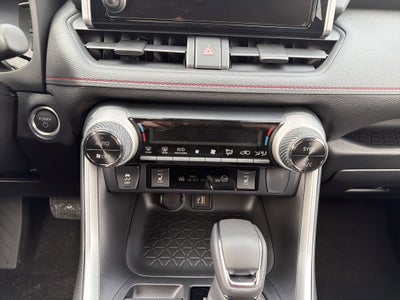 2025 Toyota RAV4 Plug-in Hybrid SE