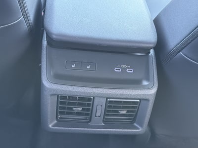 2026 Toyota bZ Woodland AWD (Natl)