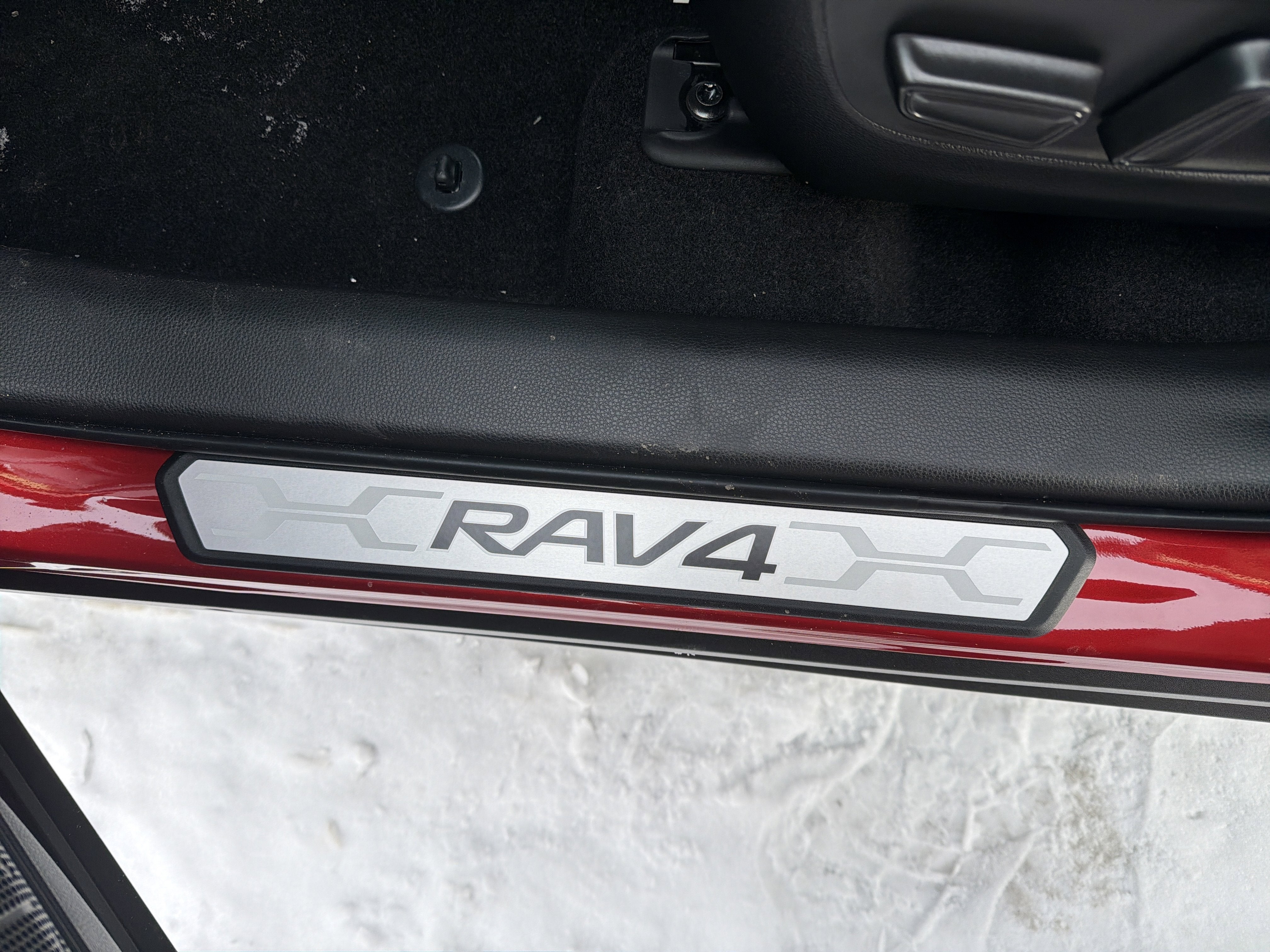 2025 Toyota RAV4 Plug-in Hybrid XSE