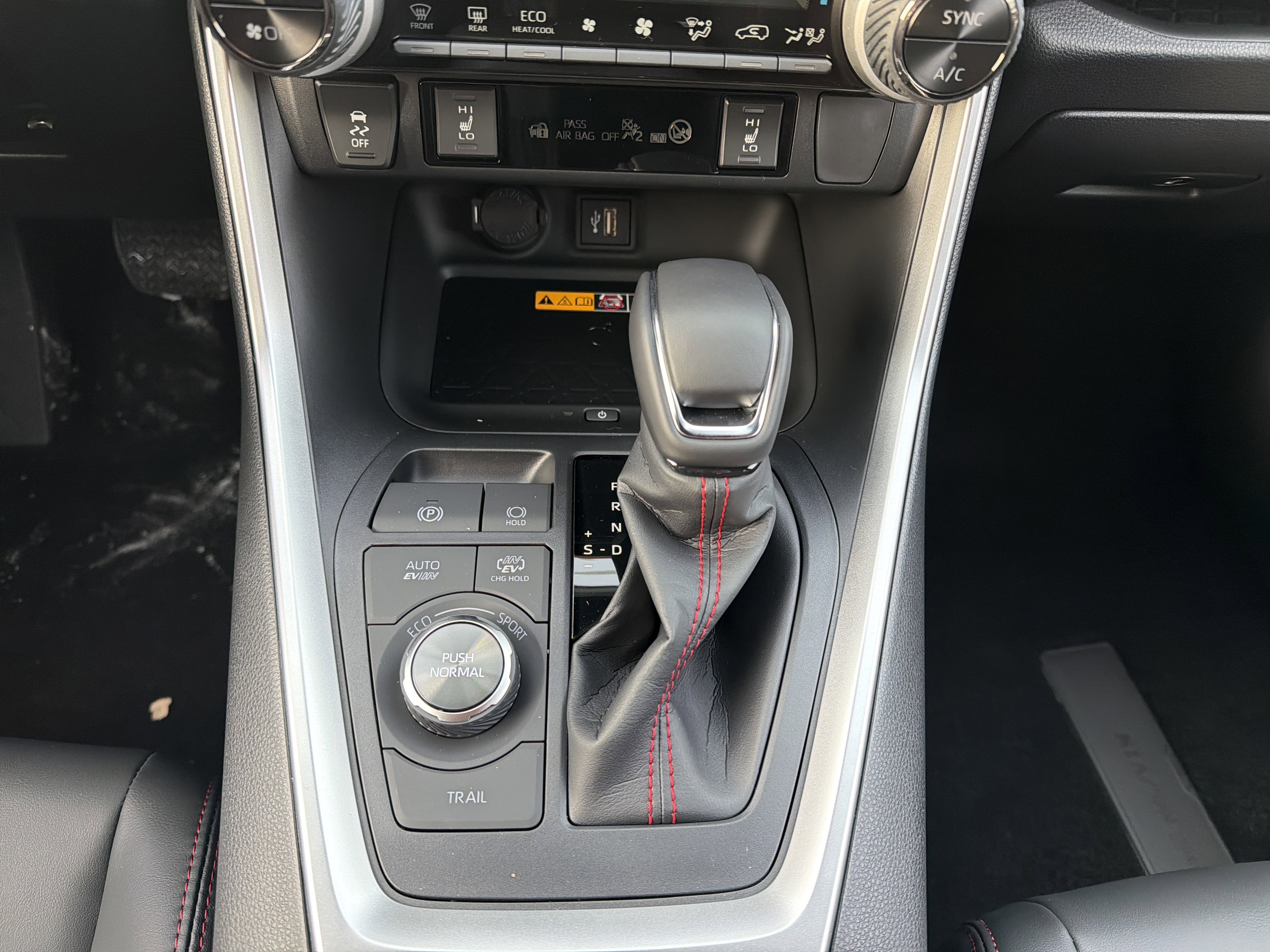 2025 Toyota RAV4 Plug-in Hybrid XSE