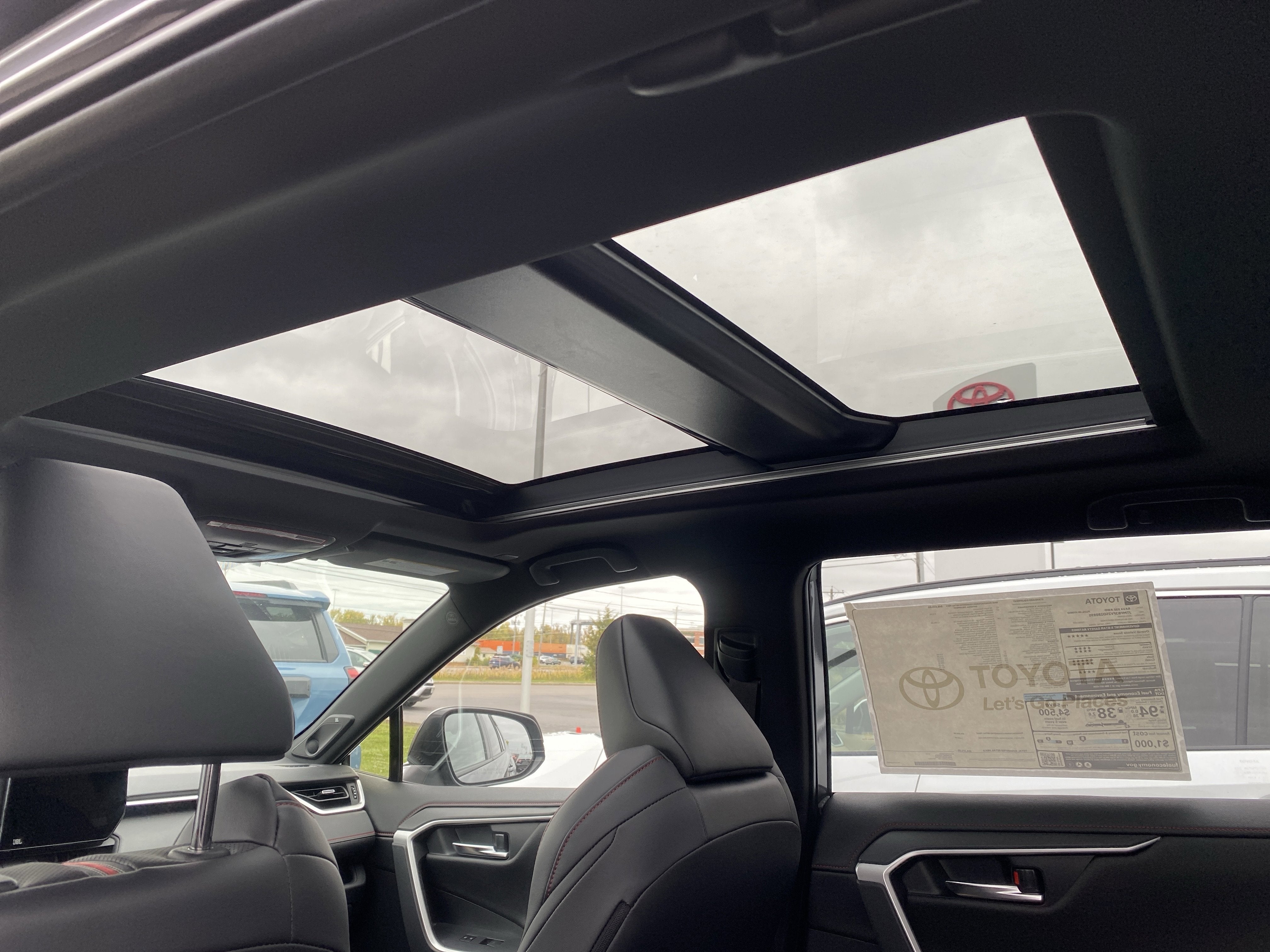 2025 Toyota RAV4 Plug-in Hybrid XSE