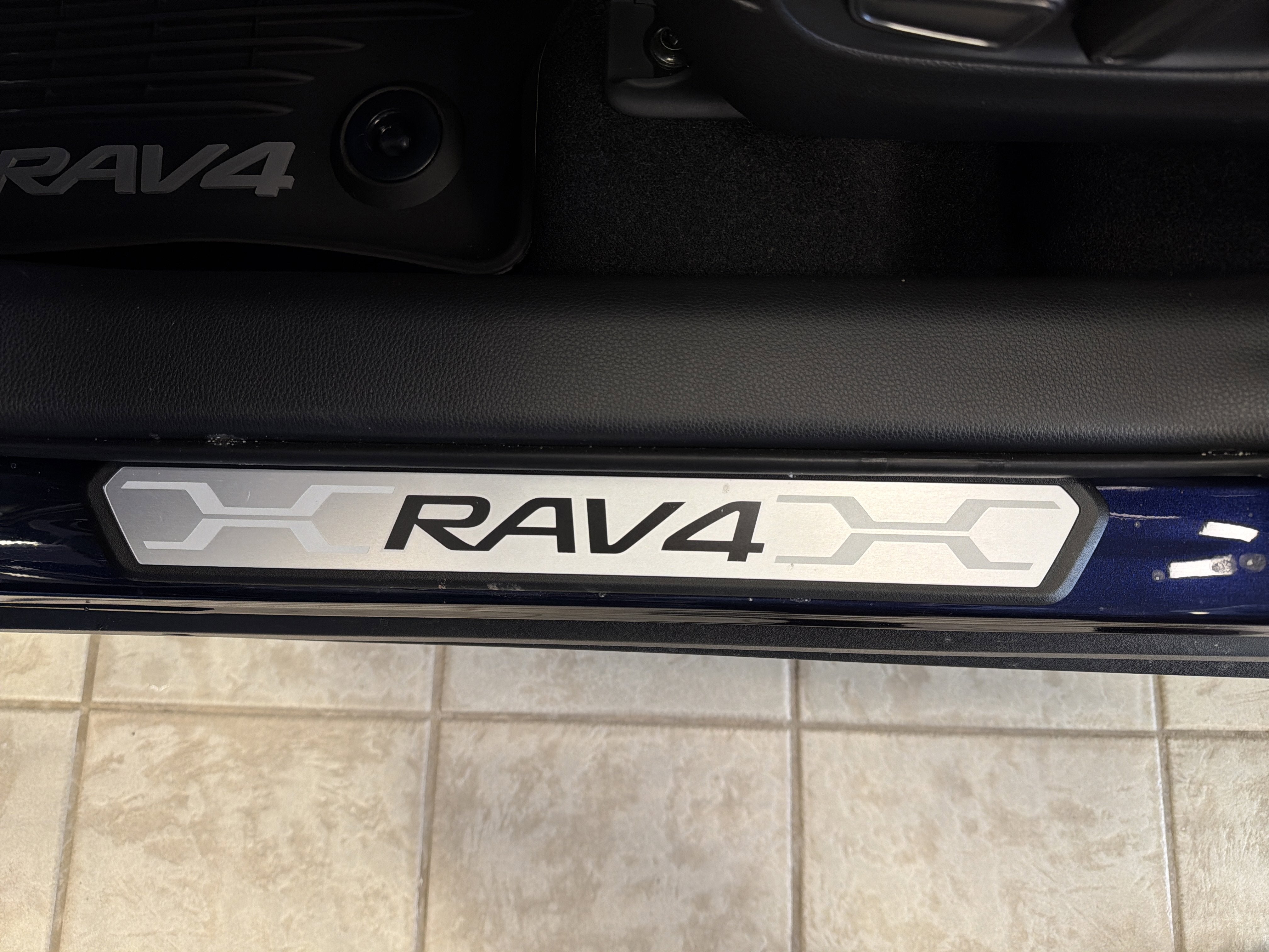 2025 Toyota RAV4 Plug-in Hybrid XSE