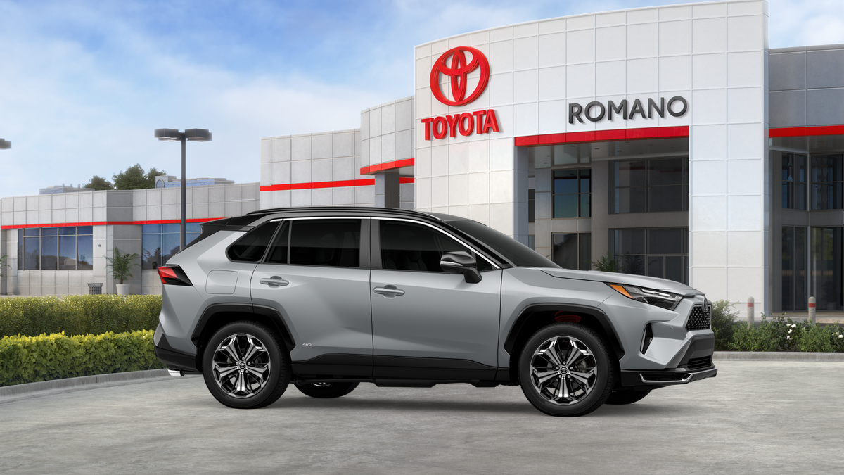 2025 Toyota RAV4 Plug-in Hybrid XSE