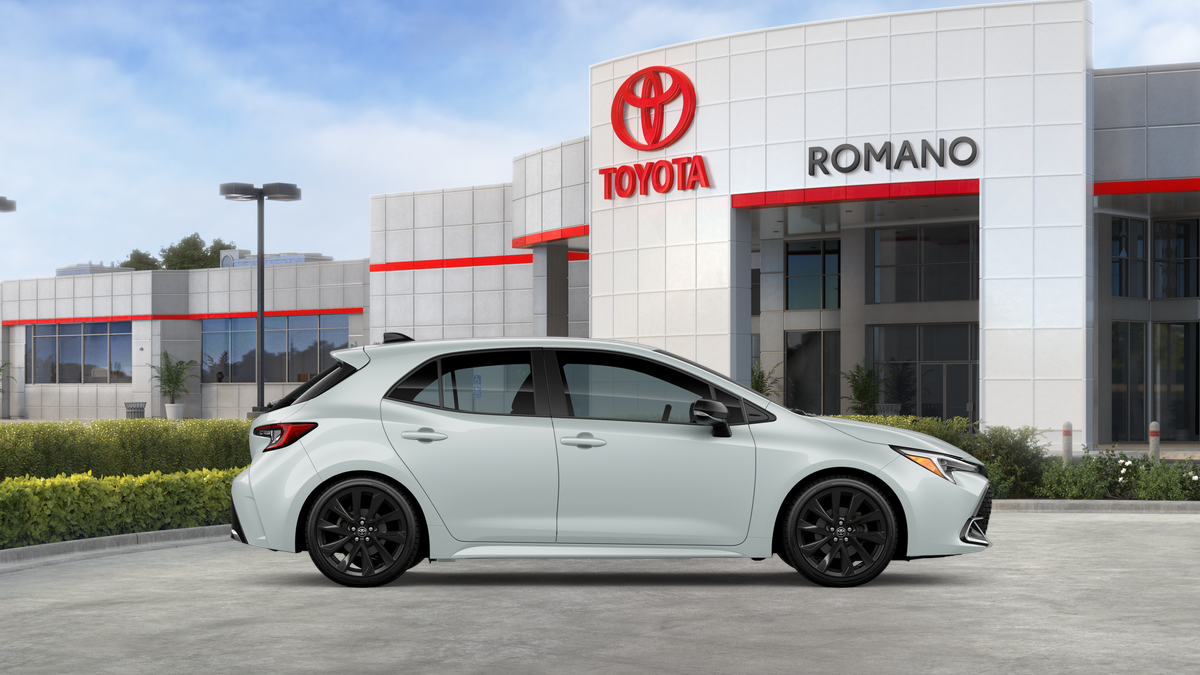 2026 Toyota Corolla Hatchback XSE