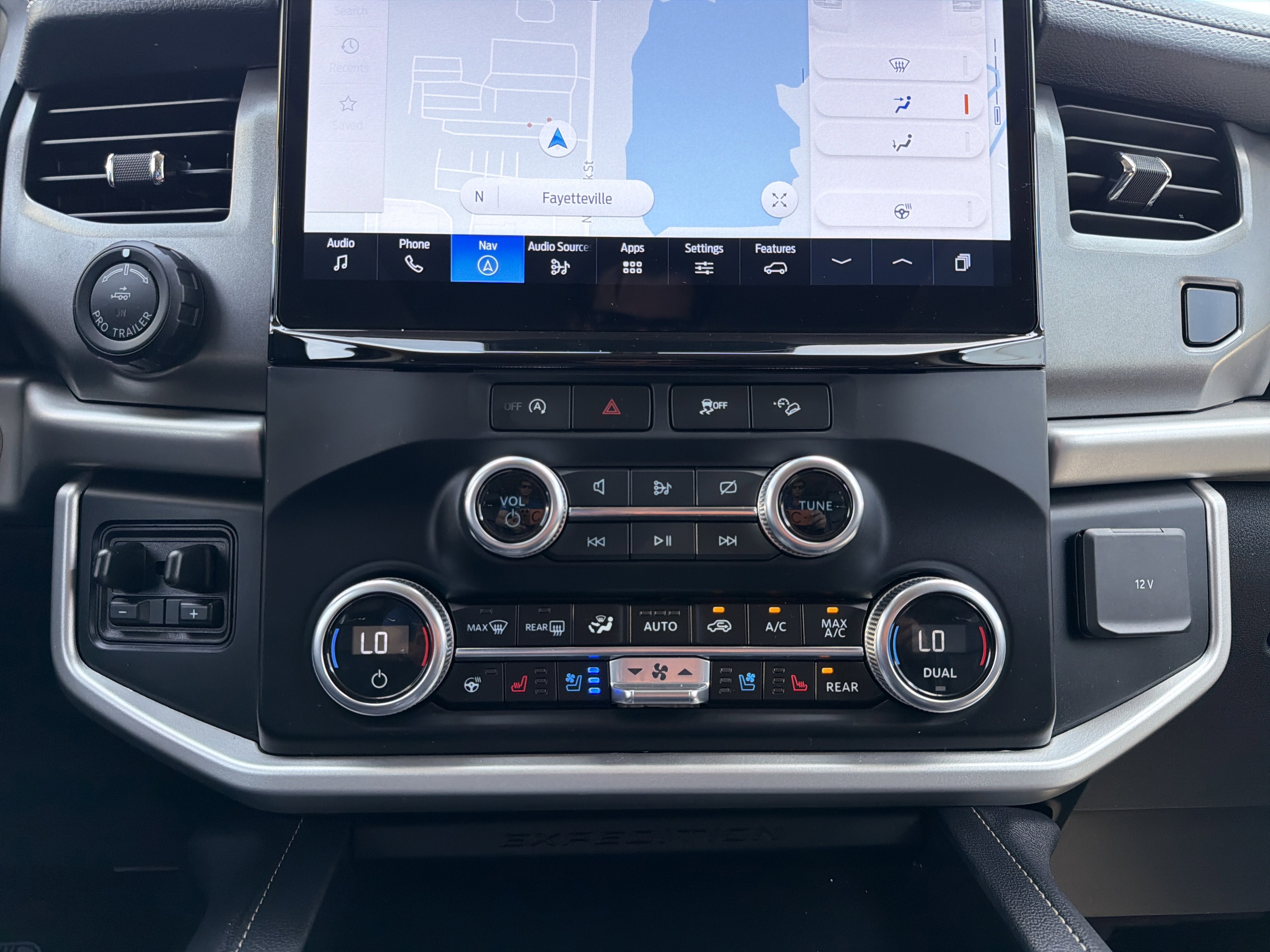 2024 Ford Expedition Max XLT