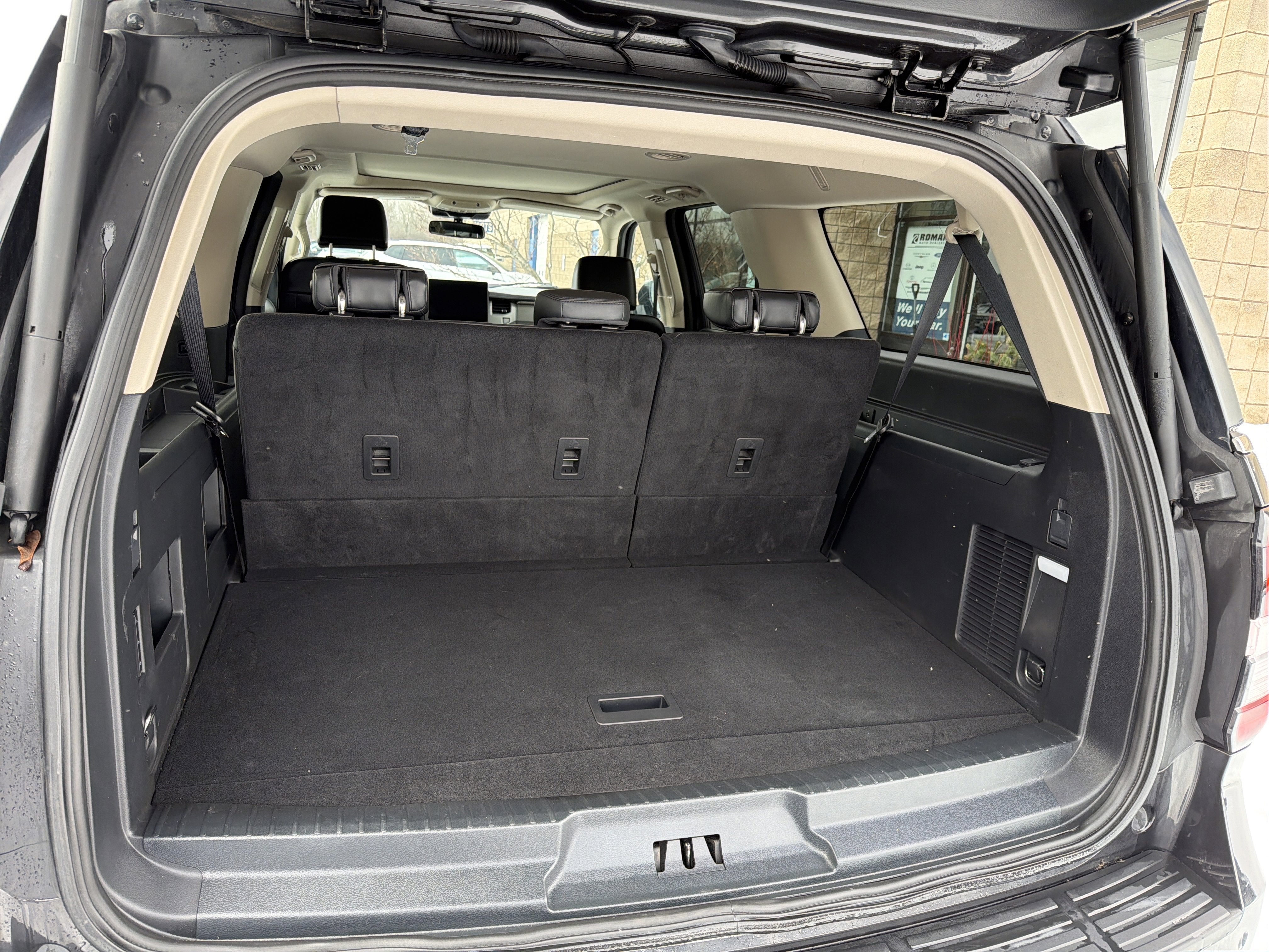 2023 Ford Expedition Max XLT