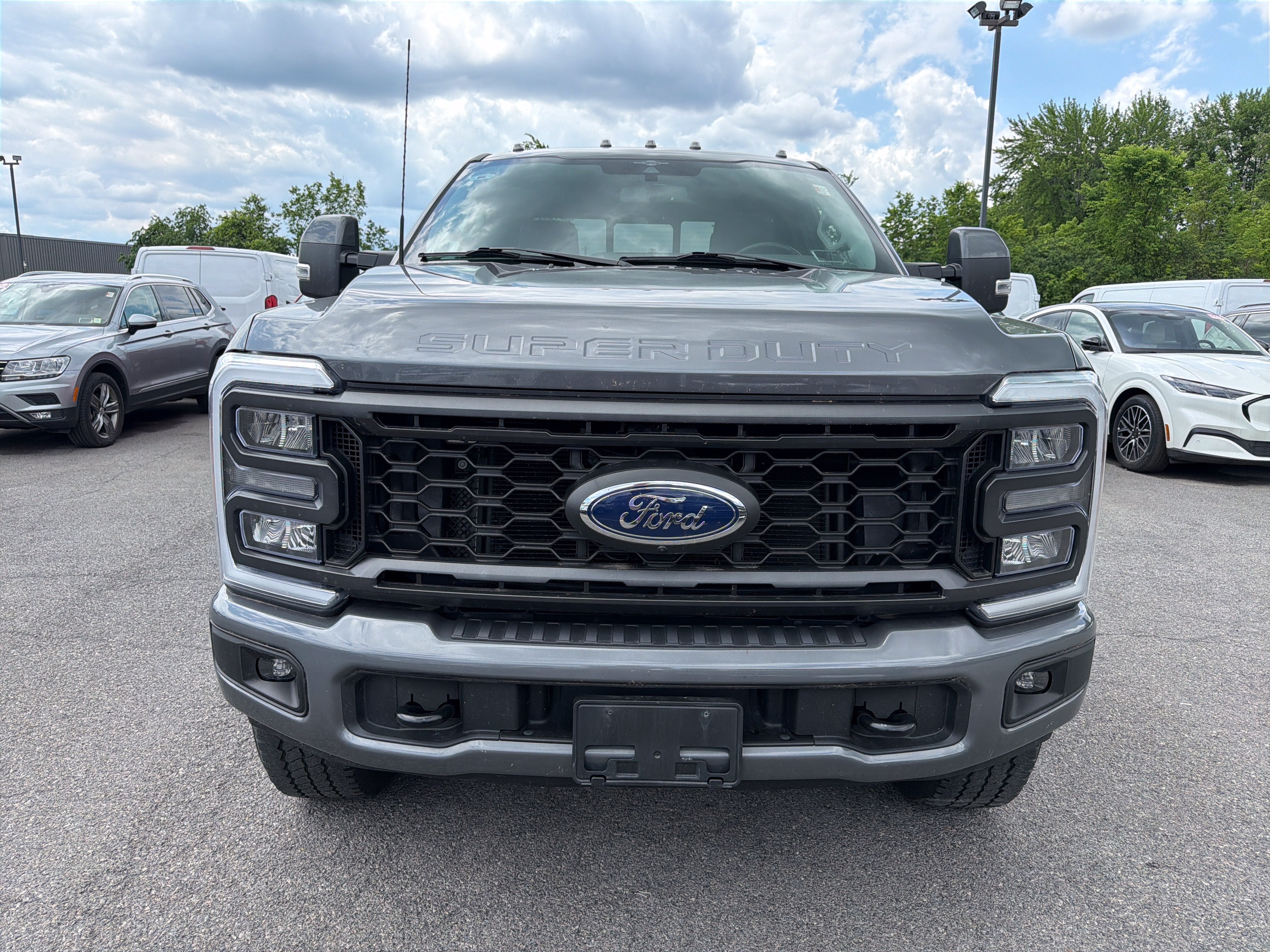 2023 Ford Super Duty F-250 SRW LARIAT