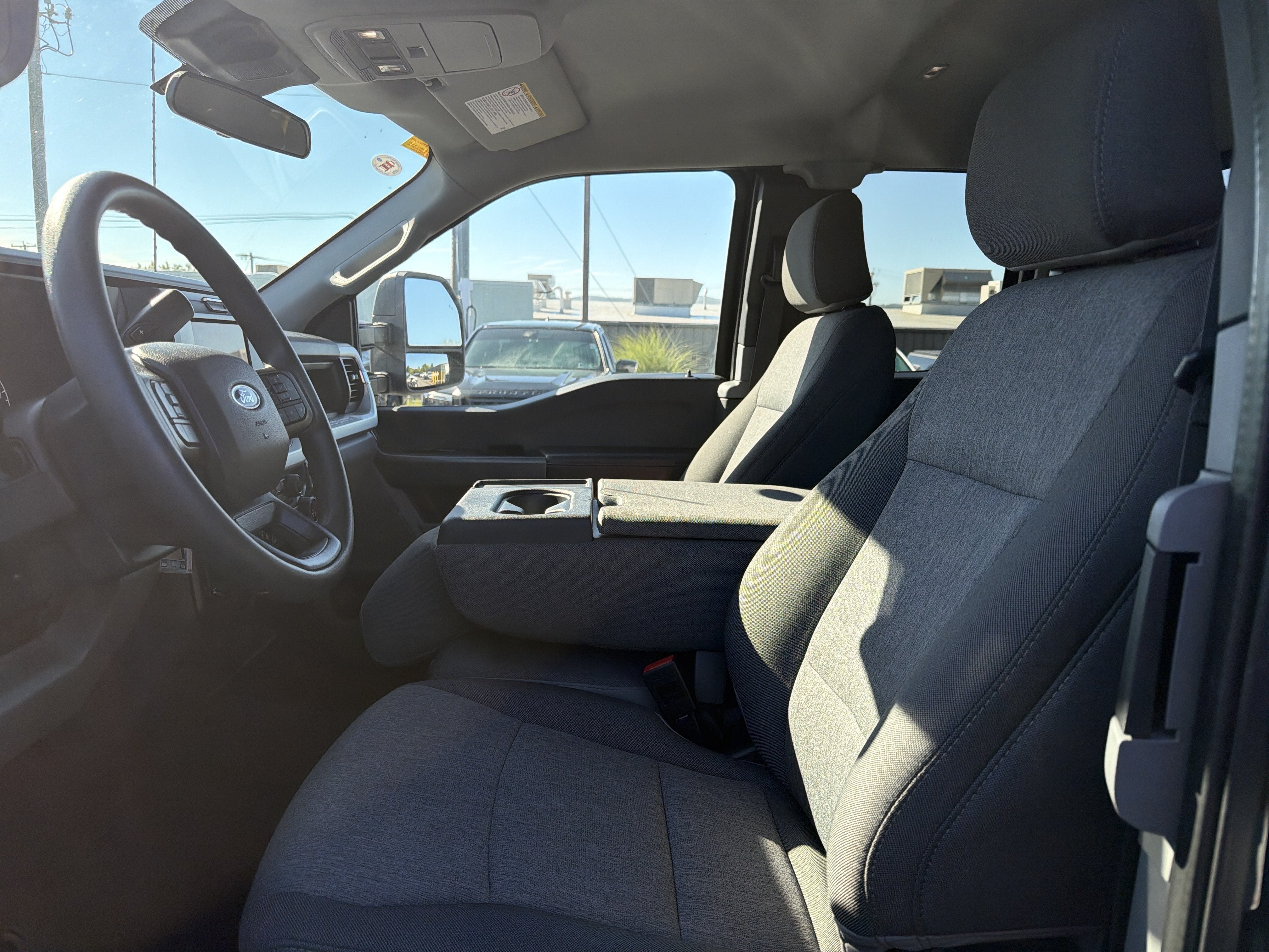 2025 Ford Super Duty F-350 SRW XL
