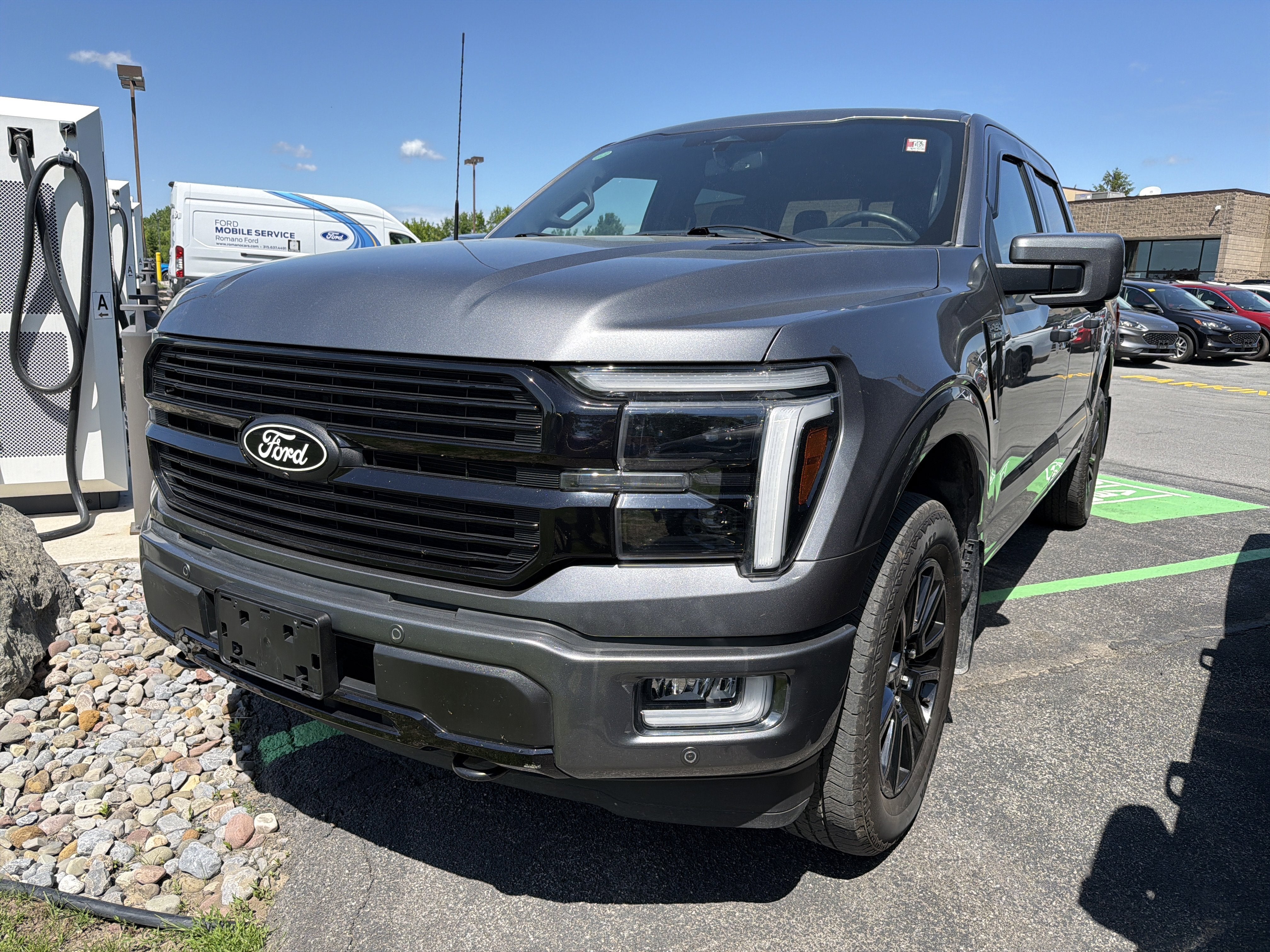2024 Ford F-150 Platinum