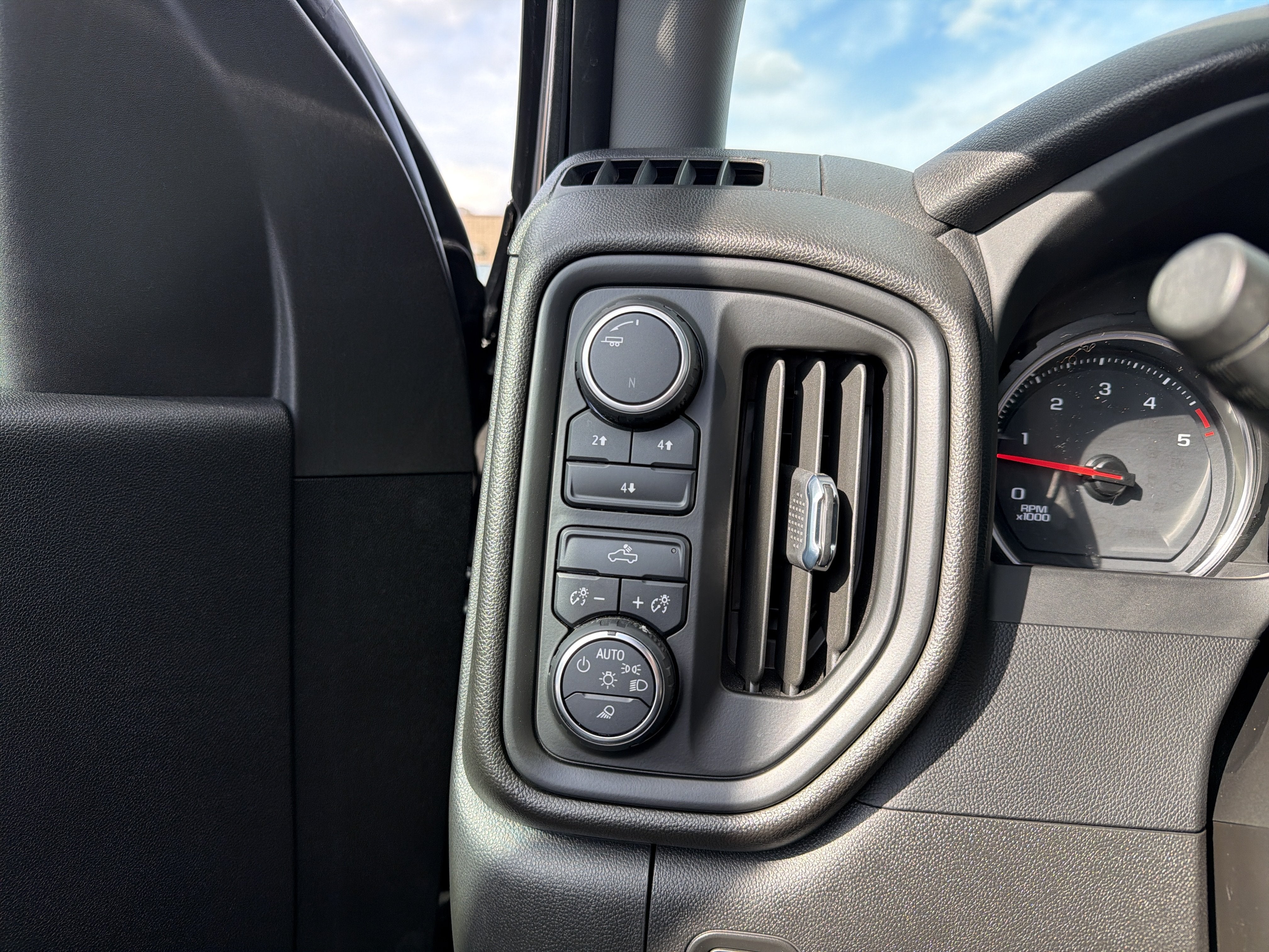 2022 Chevrolet Silverado 2500HD Custom