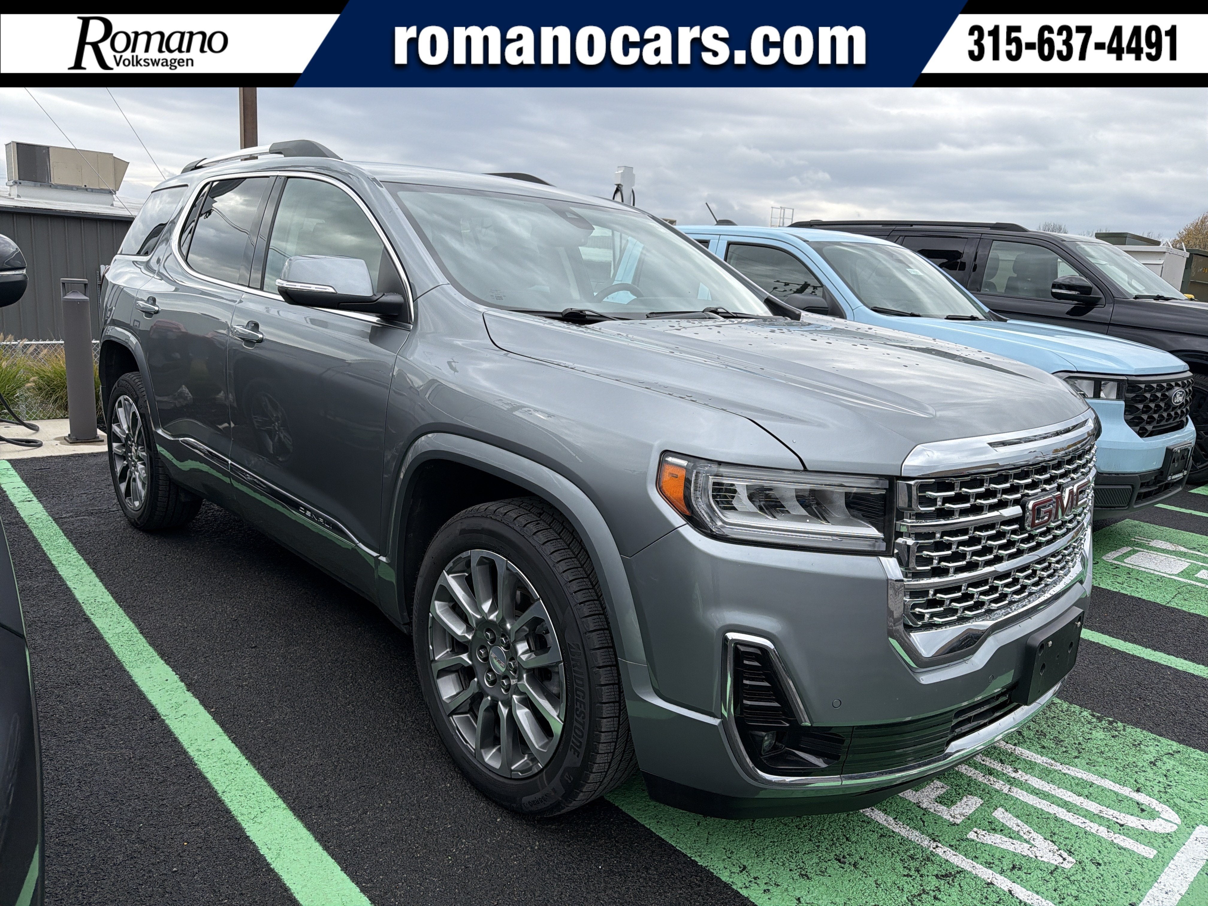 2023 GMC Acadia Denali