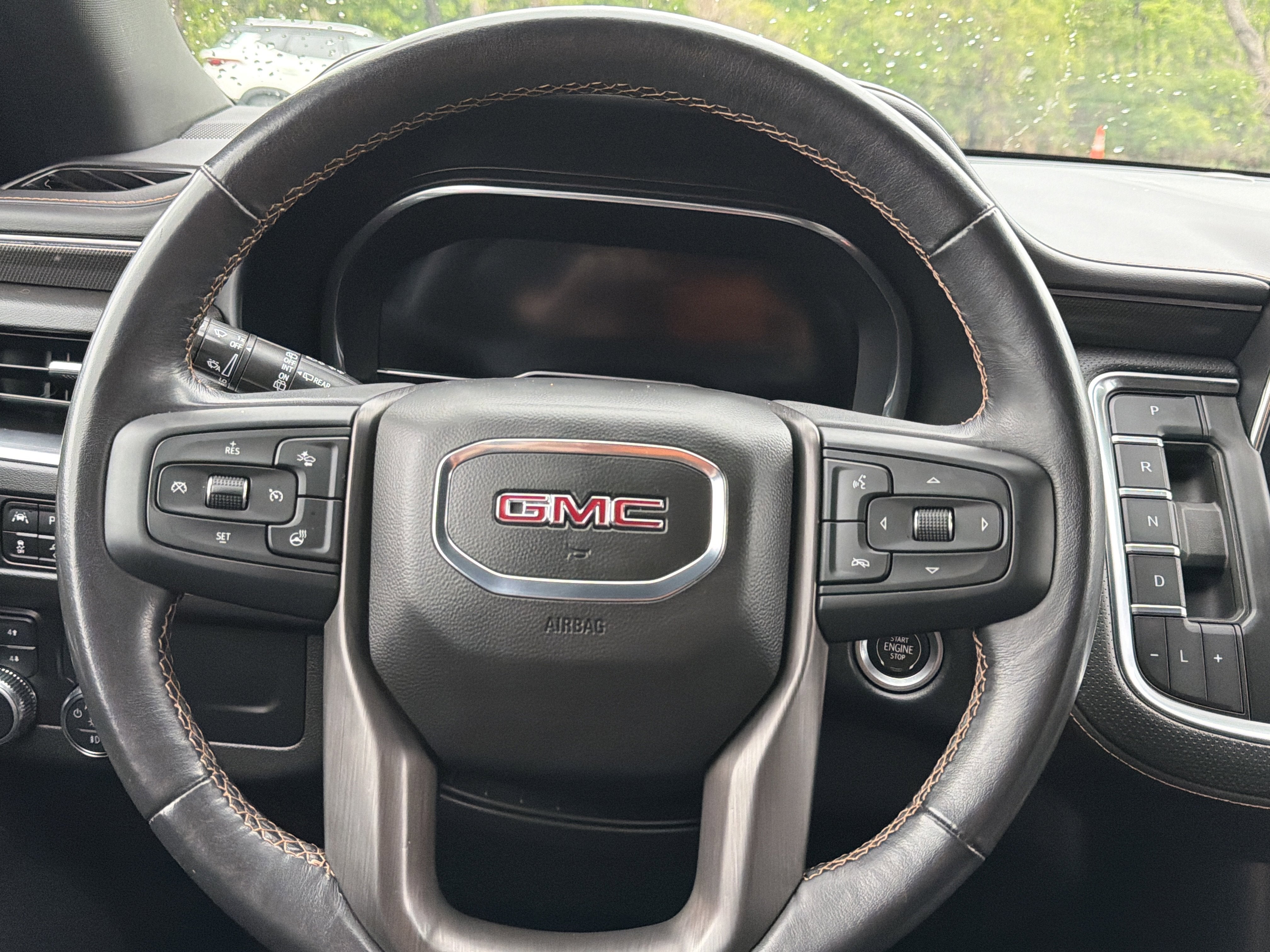 2022 GMC Yukon AT4