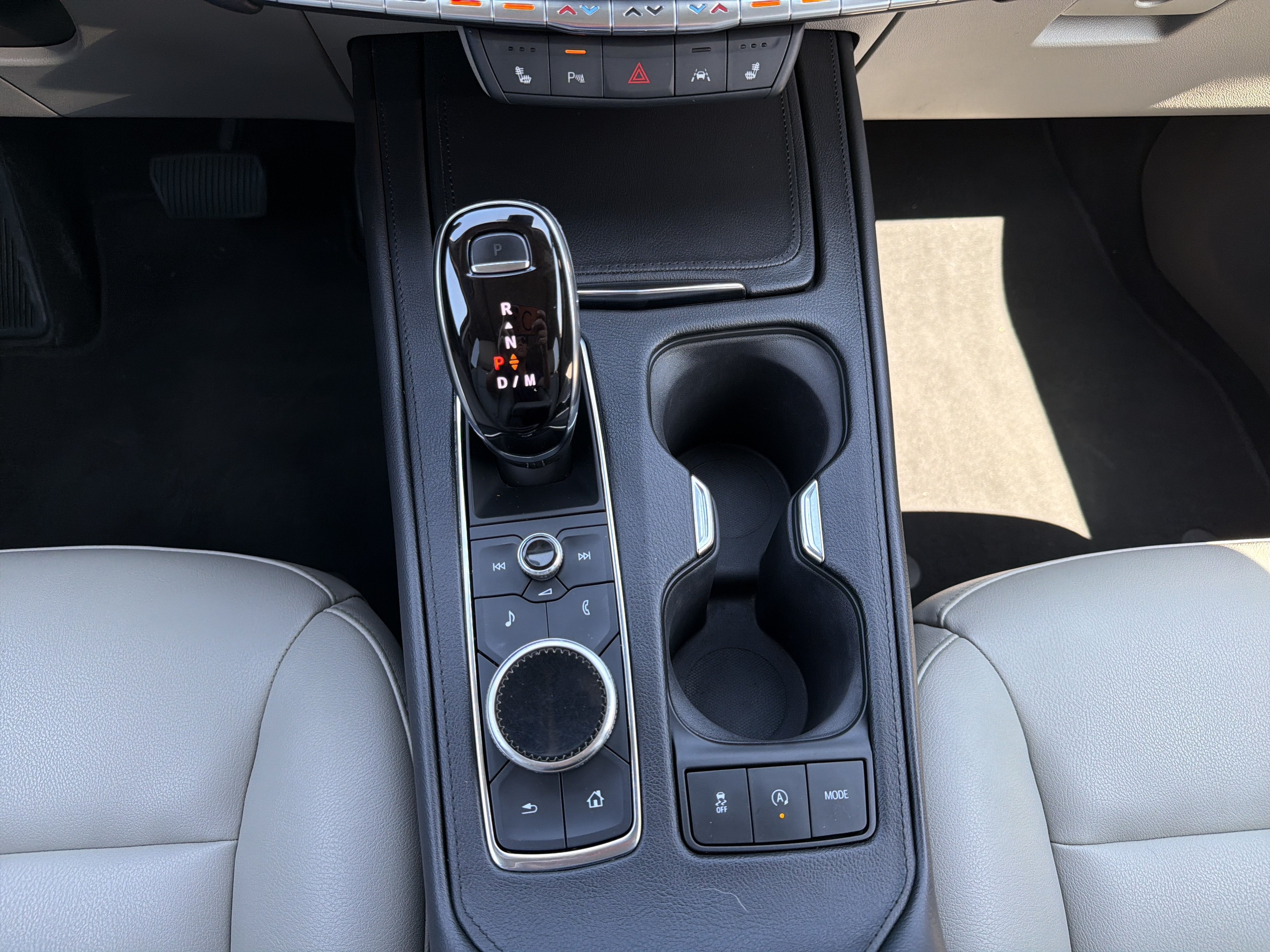 2023 Cadillac XT4 AWD Luxury