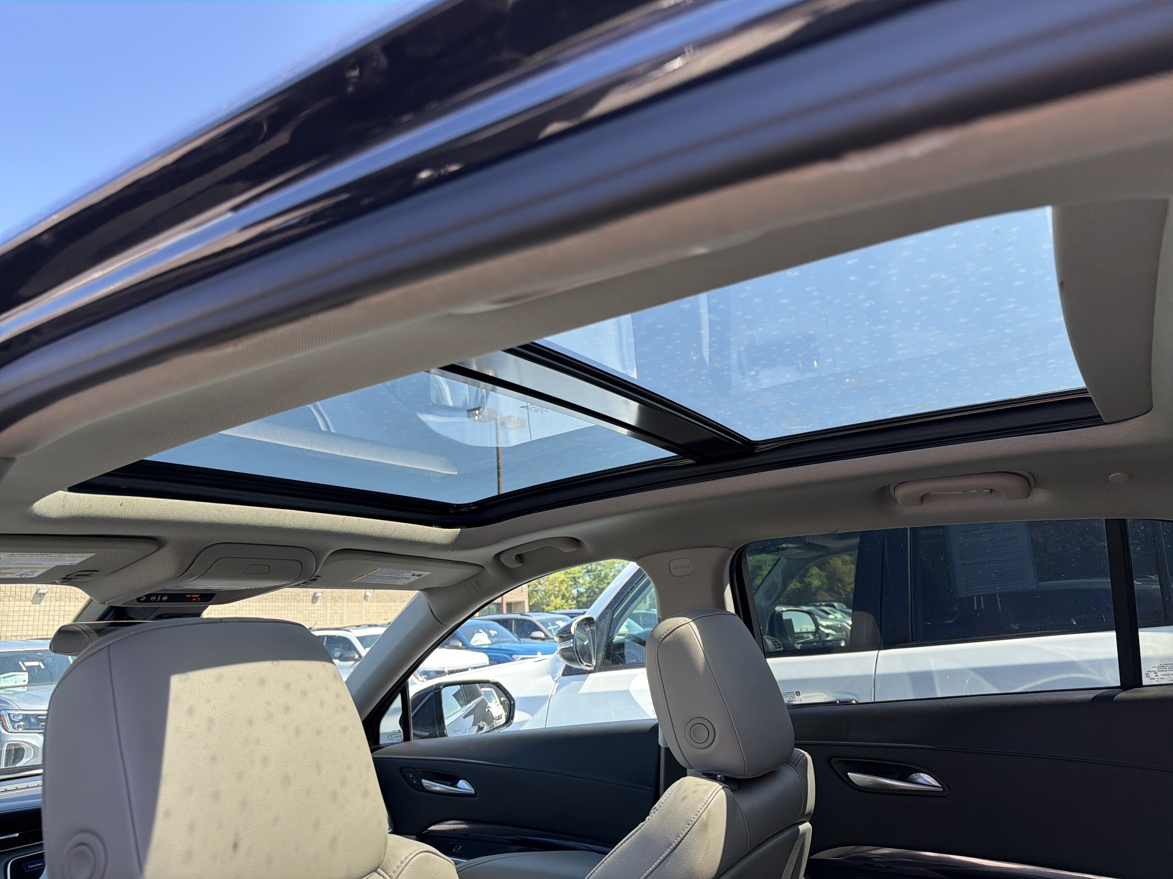2023 Cadillac XT4 AWD Luxury