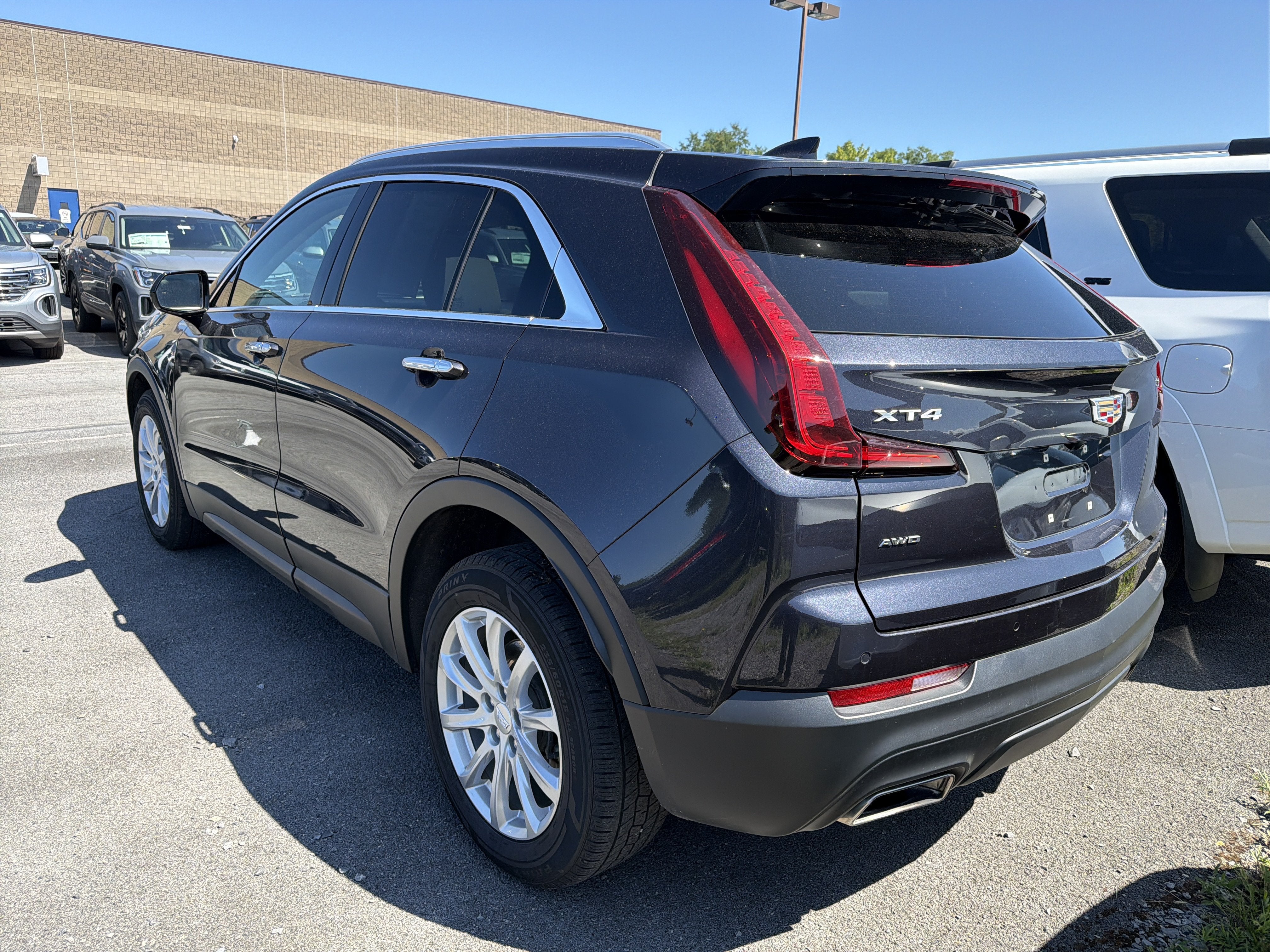 2023 Cadillac XT4 AWD Luxury