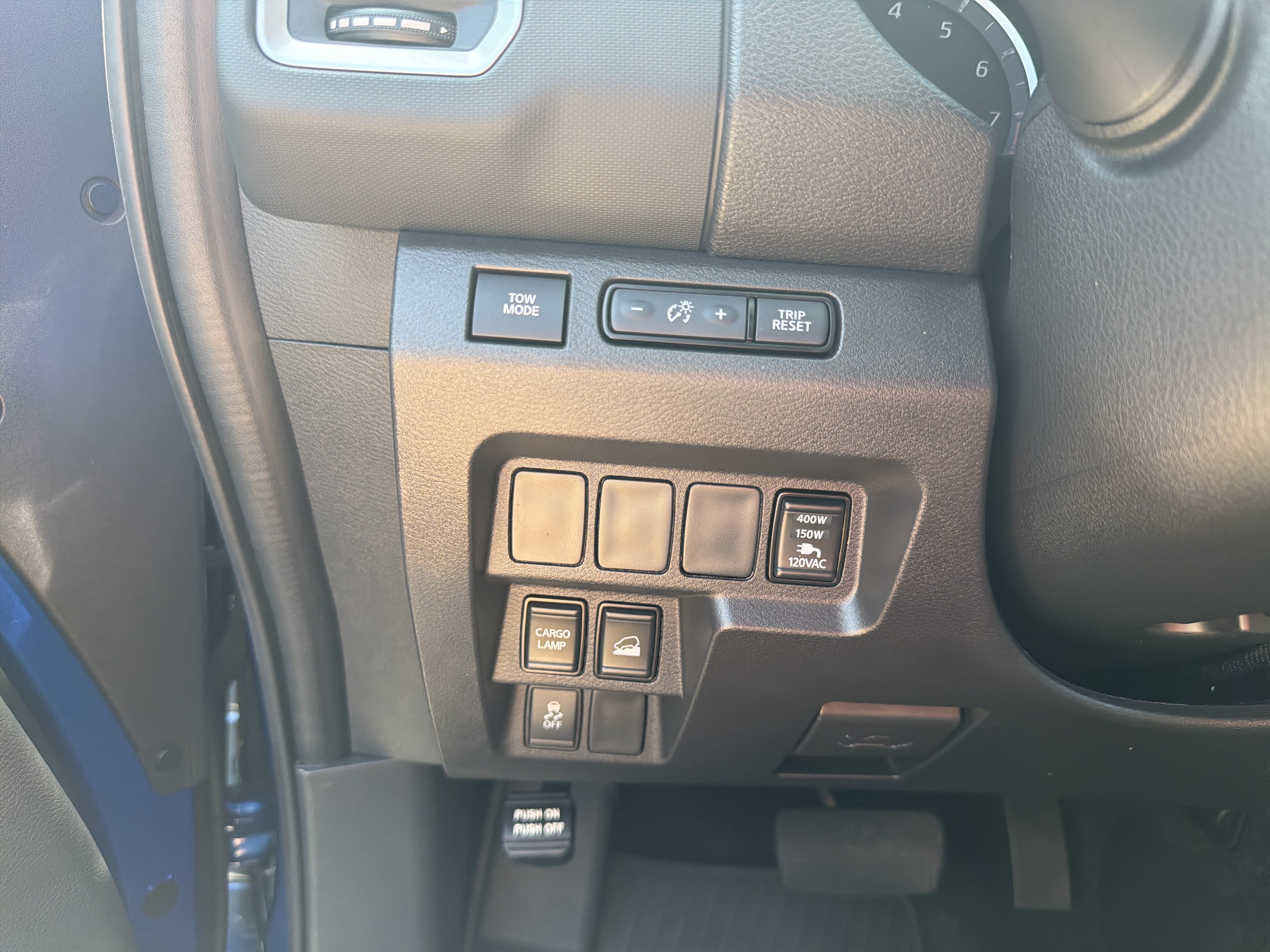 2024 Nissan Frontier SL
