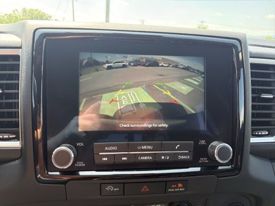 2024 Nissan Frontier SL