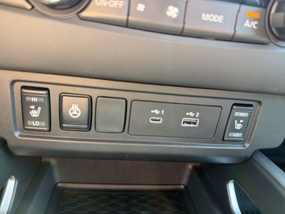2024 Nissan Frontier SL