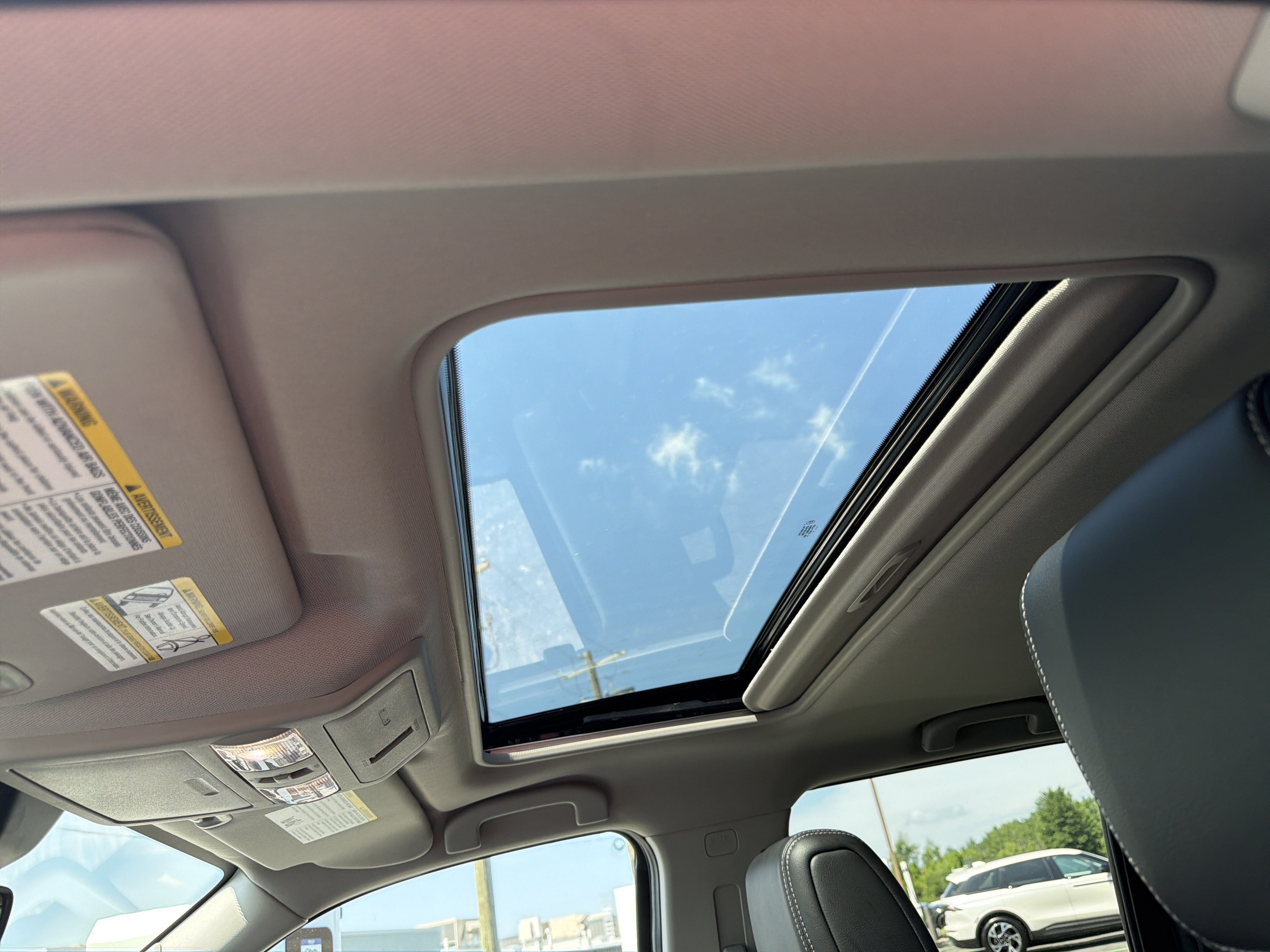 2024 Nissan Frontier SL