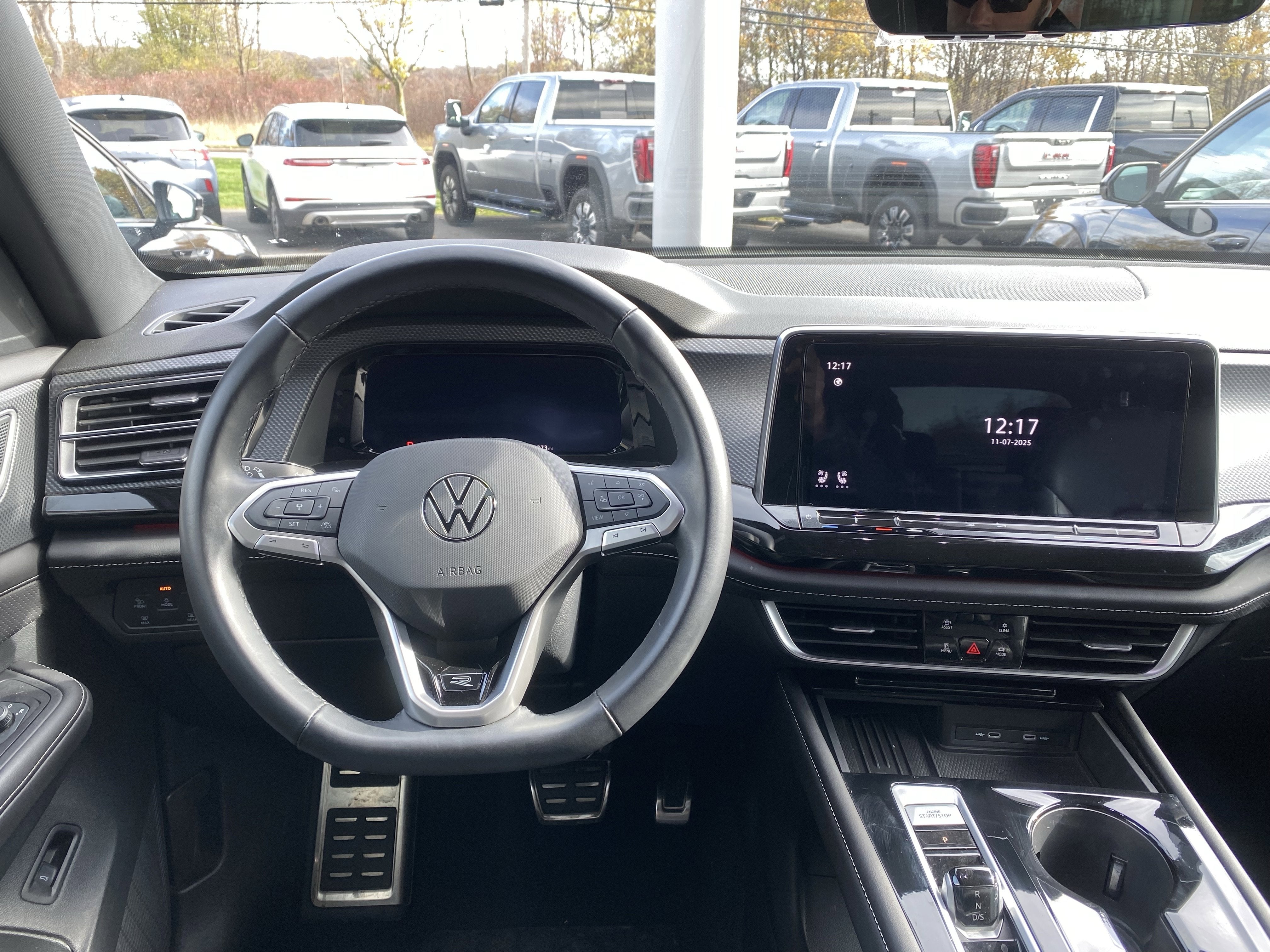 2025 Volkswagen Atlas Cross Sport 2.0T SEL R-Line Black