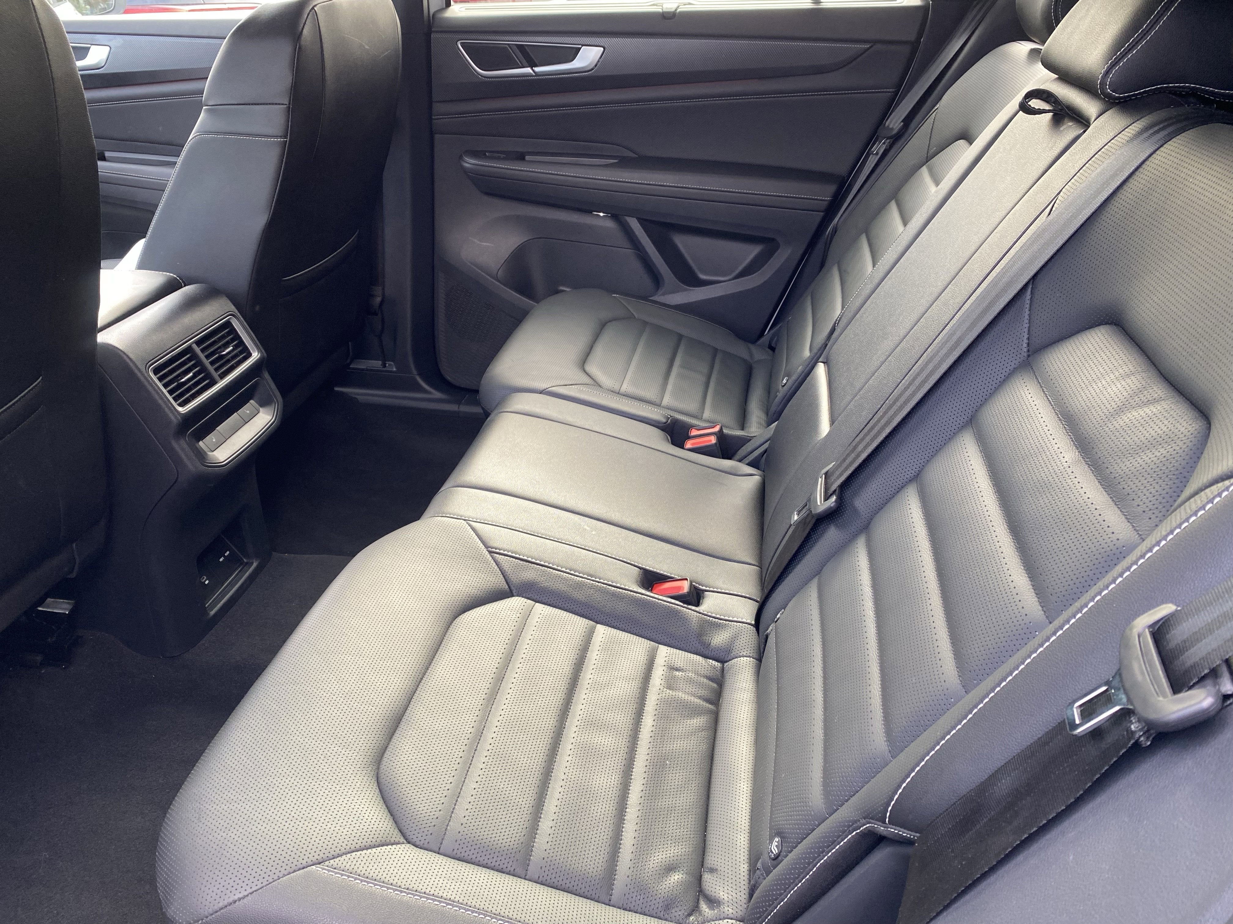 2025 Volkswagen Atlas Cross Sport 2.0T SEL R-Line Black