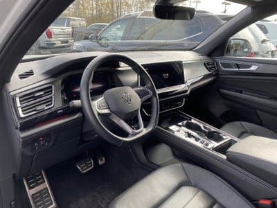 2025 Volkswagen Atlas Cross Sport 2.0T SEL R-Line Black