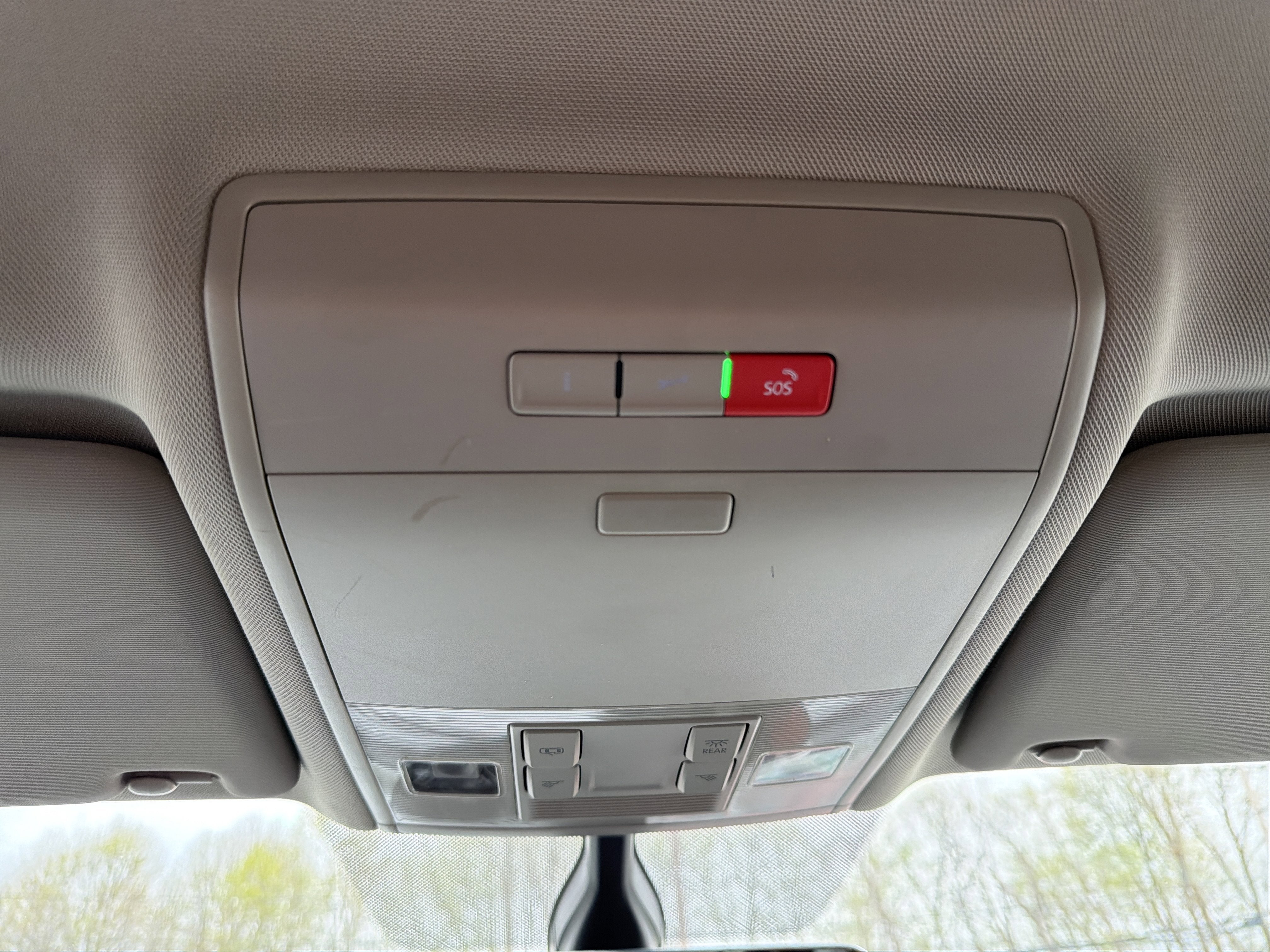 2023 Volkswagen Atlas 2.0T SE w/Technology 4MOTION