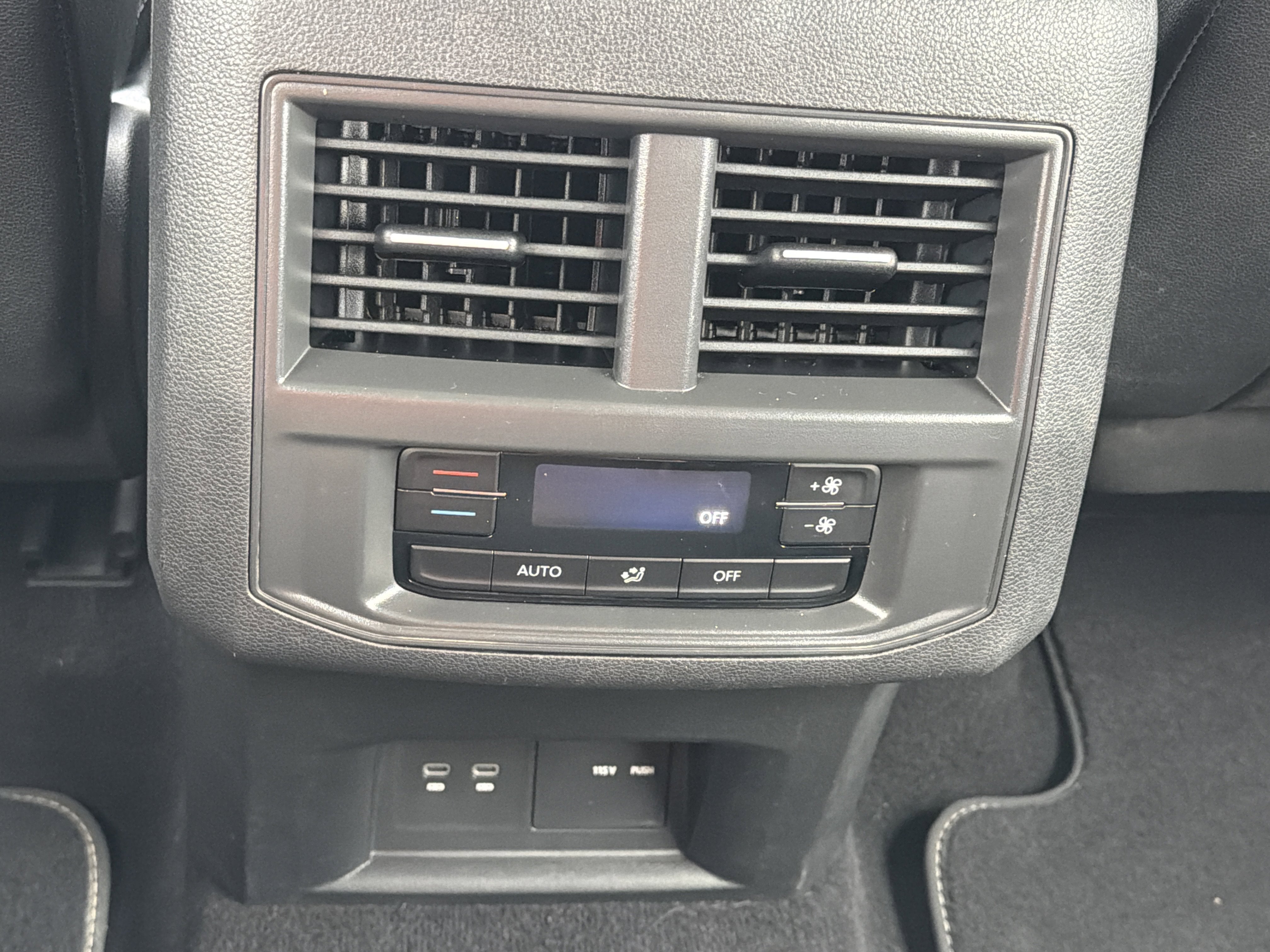 2023 Volkswagen Atlas 2.0T SE w/Technology 4MOTION