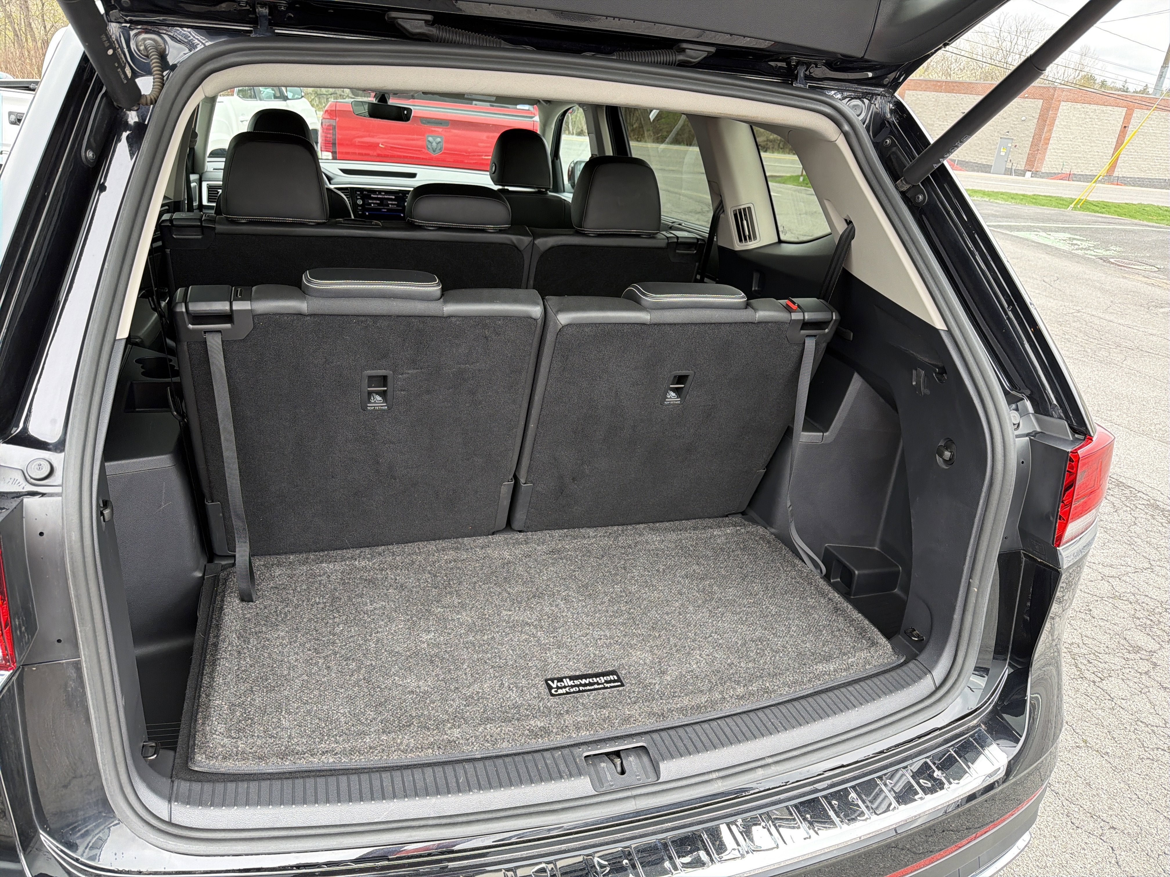 2023 Volkswagen Atlas 2.0T SE w/Technology 4MOTION