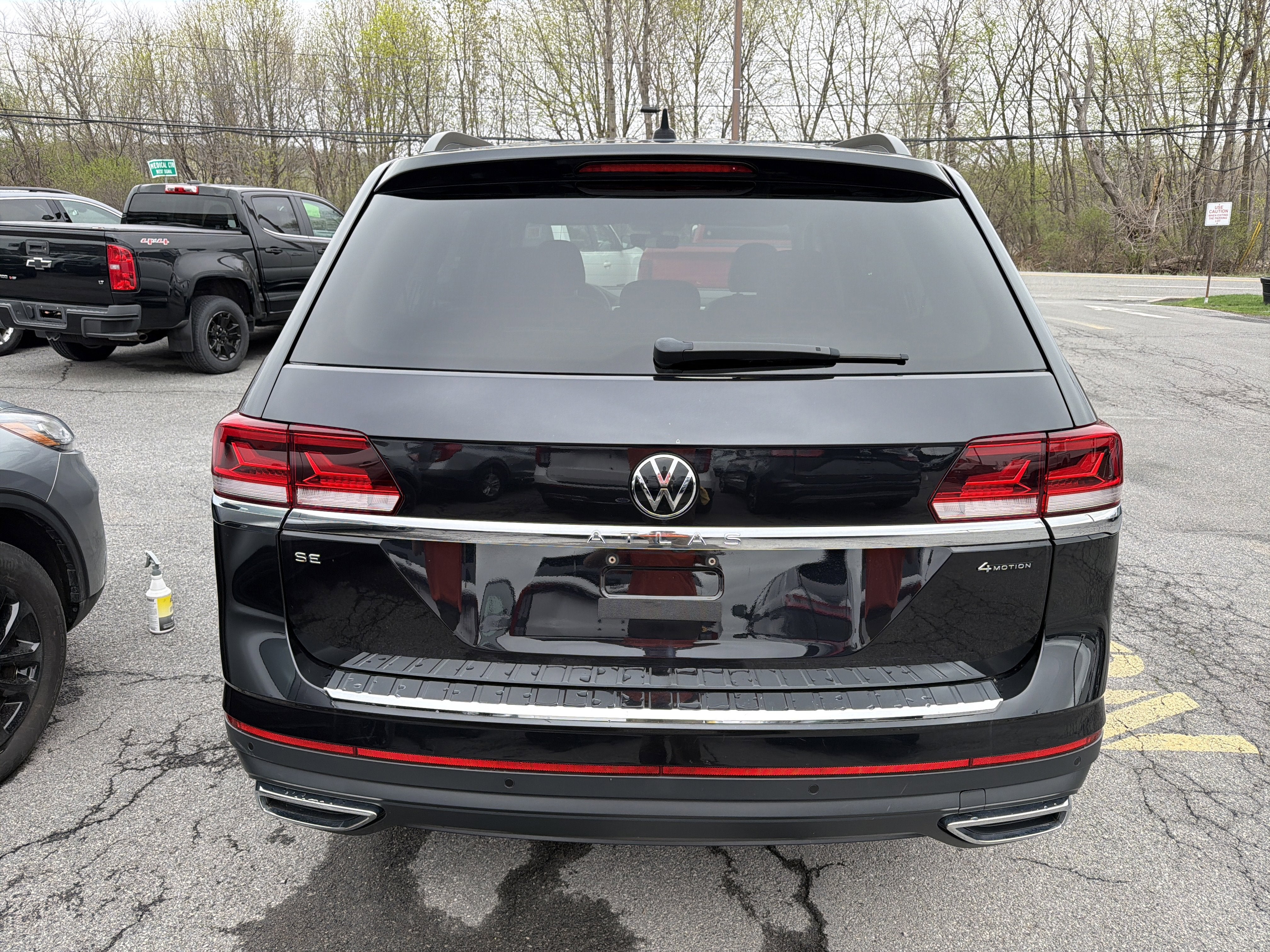 2023 Volkswagen Atlas 2.0T SE w/Technology 4MOTION