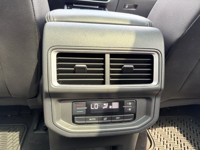 2024 Volkswagen Atlas 2.0T SE w/Technology 4MOTION